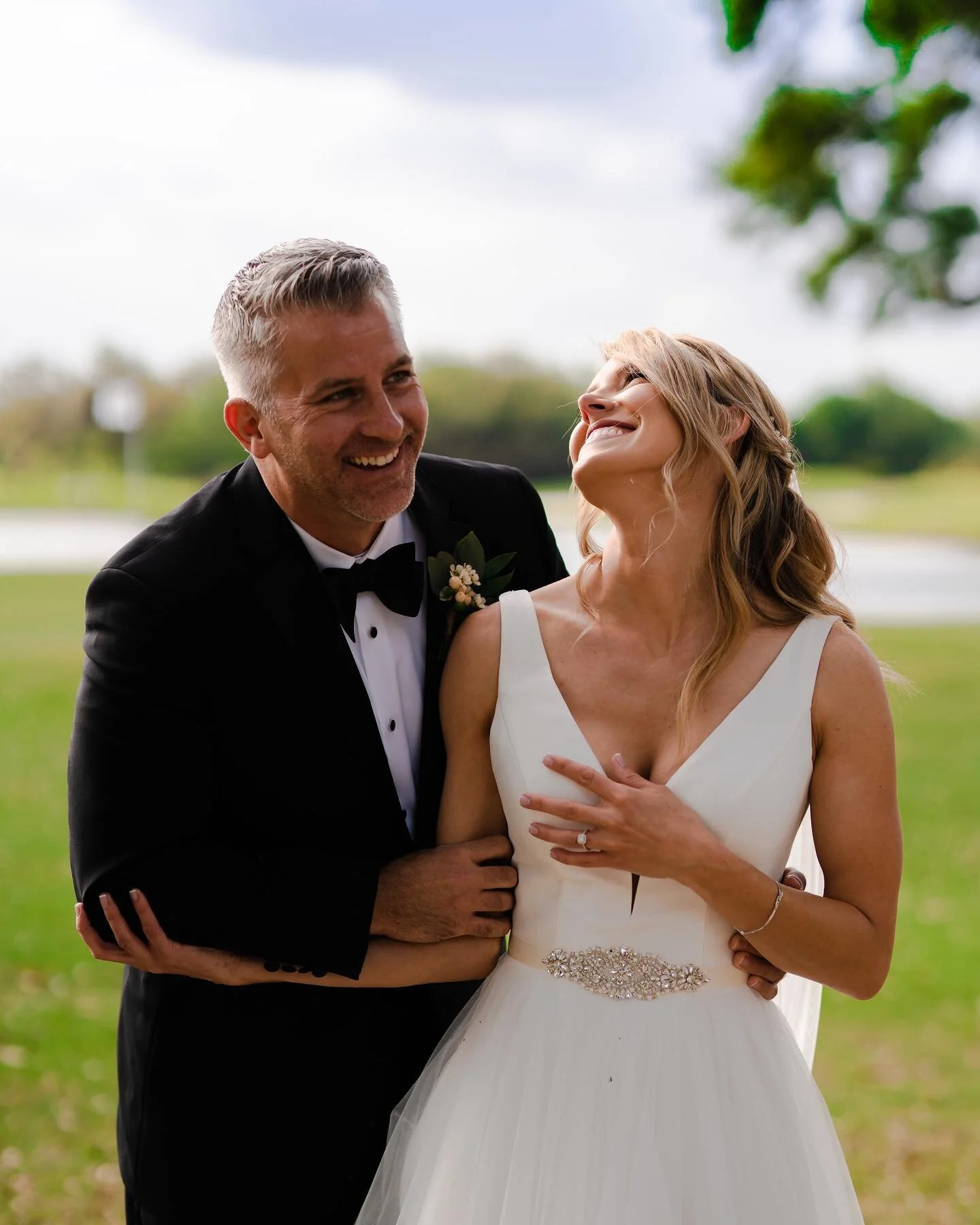 Captions are not my thing, capturing giggles on your wedding day is.. that&rsquo;s what&rsquo;s important here! 😅 
.
.
.
.

.
#weddingphotography #love #candidphotography #southfloridaphotographer