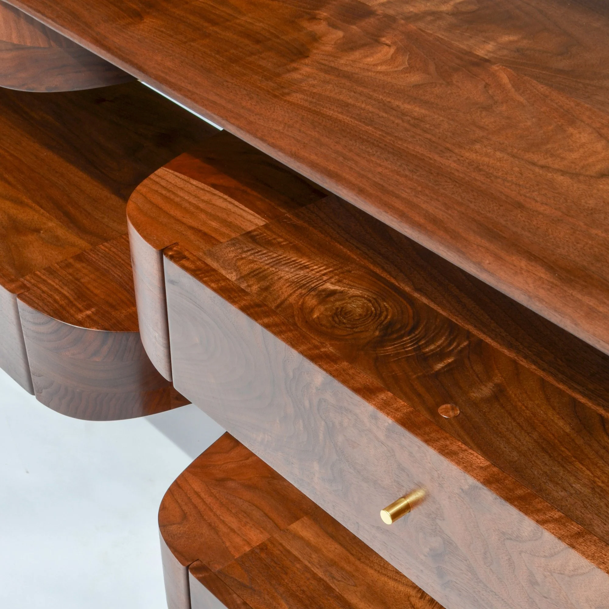 KAMIYA---Shelf-of-Drawers-64-inch---Detail-1.jpg