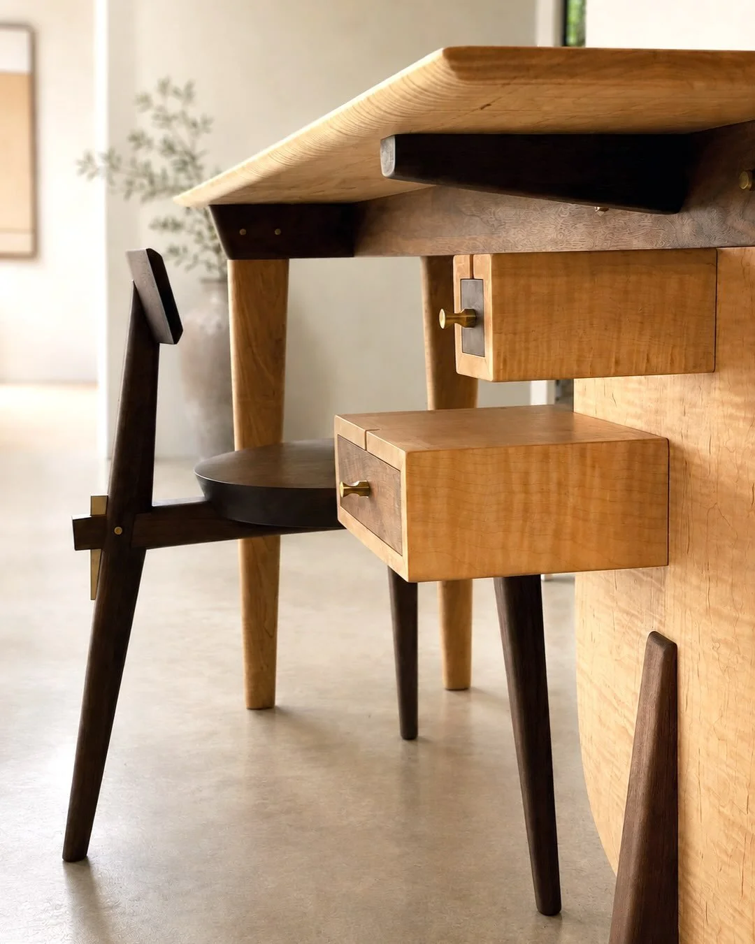 Chair No. 61 with&hellip;

Desk No. 54
Maple, Walnut, Brass
60&rdquo; W x 30.5&rdquo; H x 20&rdquo; D

Pen Drawer + Paper Drawer.  Meant to rekindle our dwindling romance with the handwritten letter. 

Commissions Open!

#AmericanCraft
#CustomFurnitu