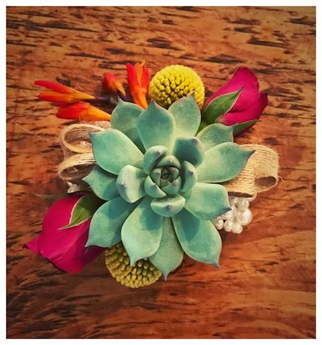corsage.jpg