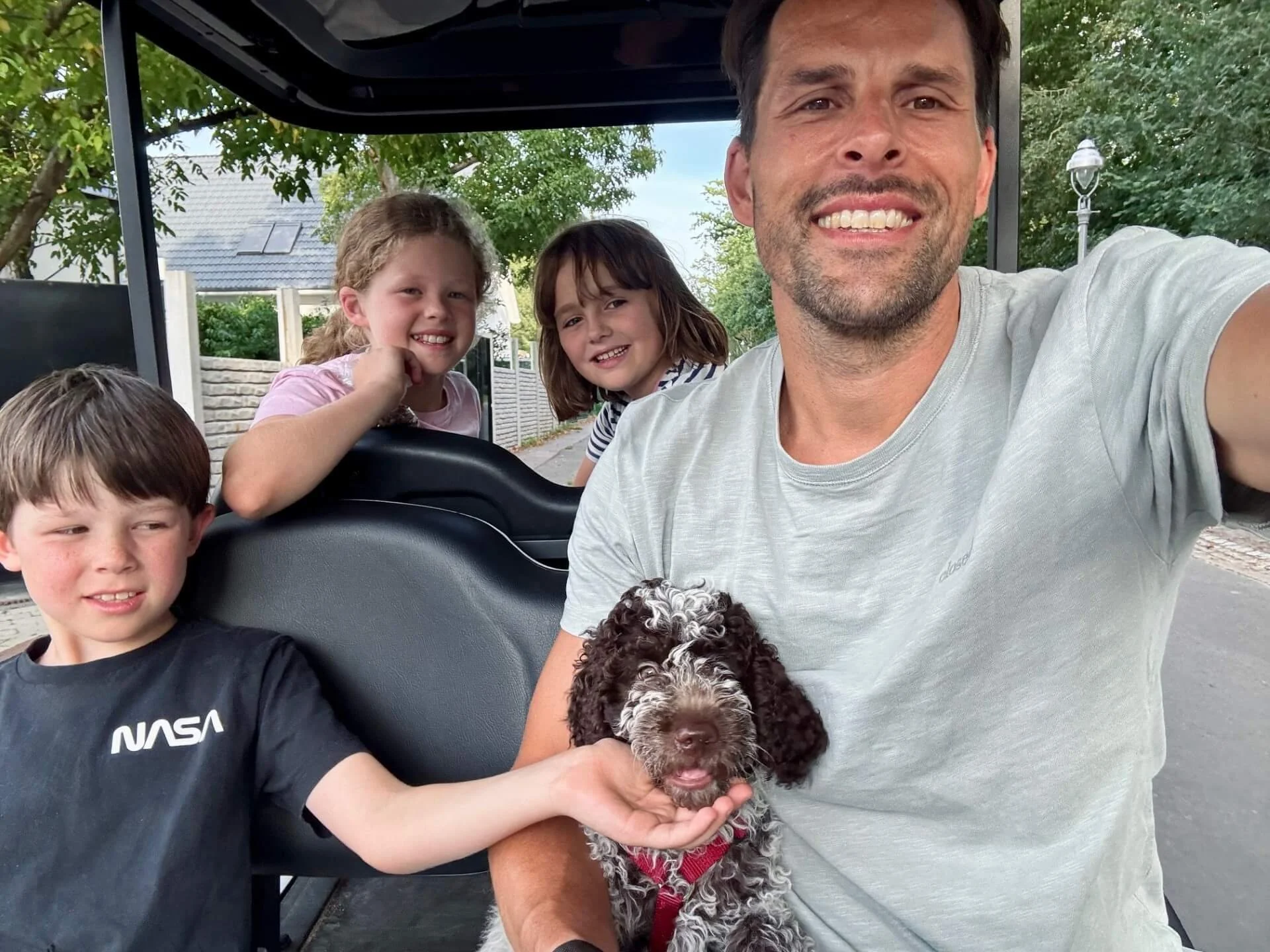 Golfcart statt Auto – unser heimliches Lieblingsfahrzeug in der Stadt