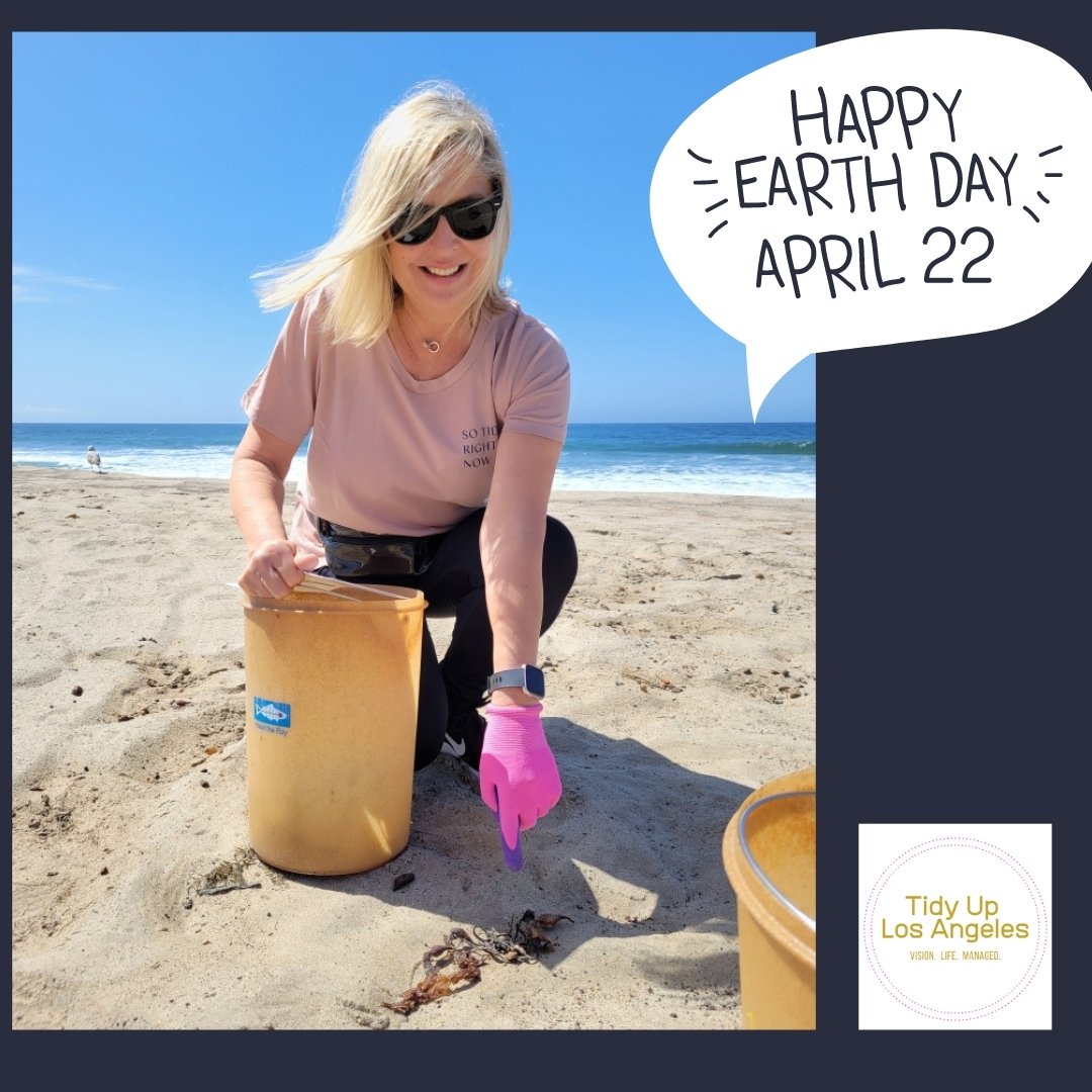 #happyearthday

KonMari Consultant clean up at Zuma Beach, Malibu a few years ago.  We collected buckets 🪣 of trash including lots of brightly coloured plastic sand toys. 

It's a sad 😔 statistic fact that each year the amount of plastic floating o