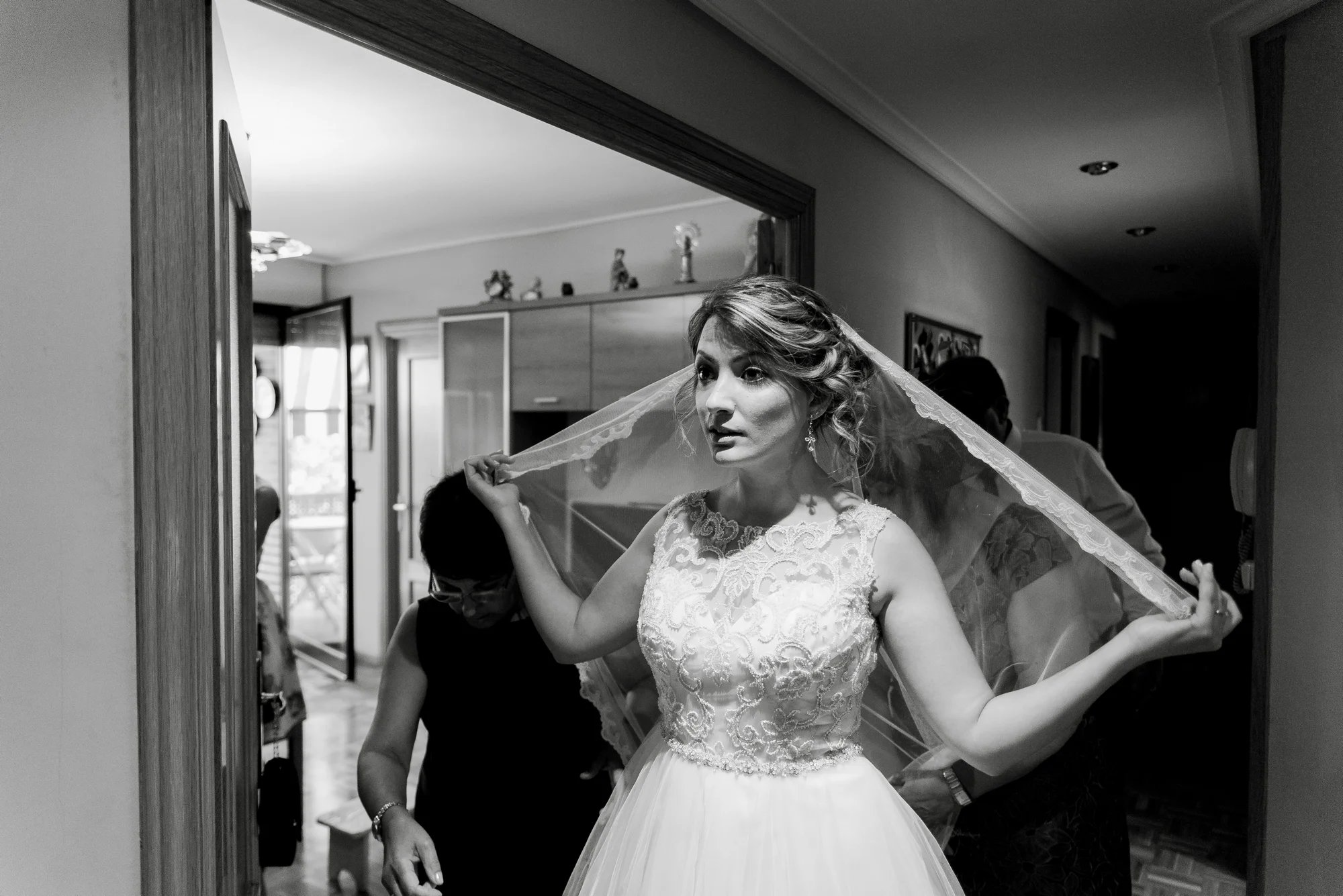 novia en preparativos boda valvanera logroño