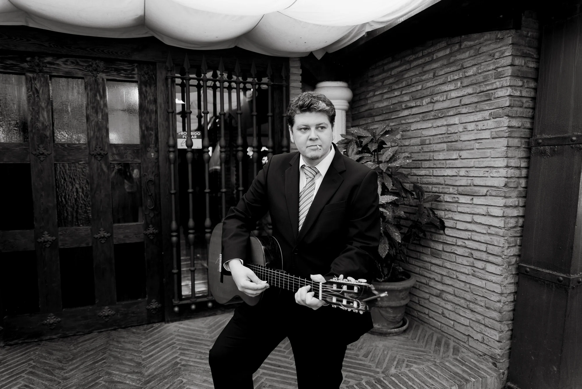 invitado guitarrista restaurante barros