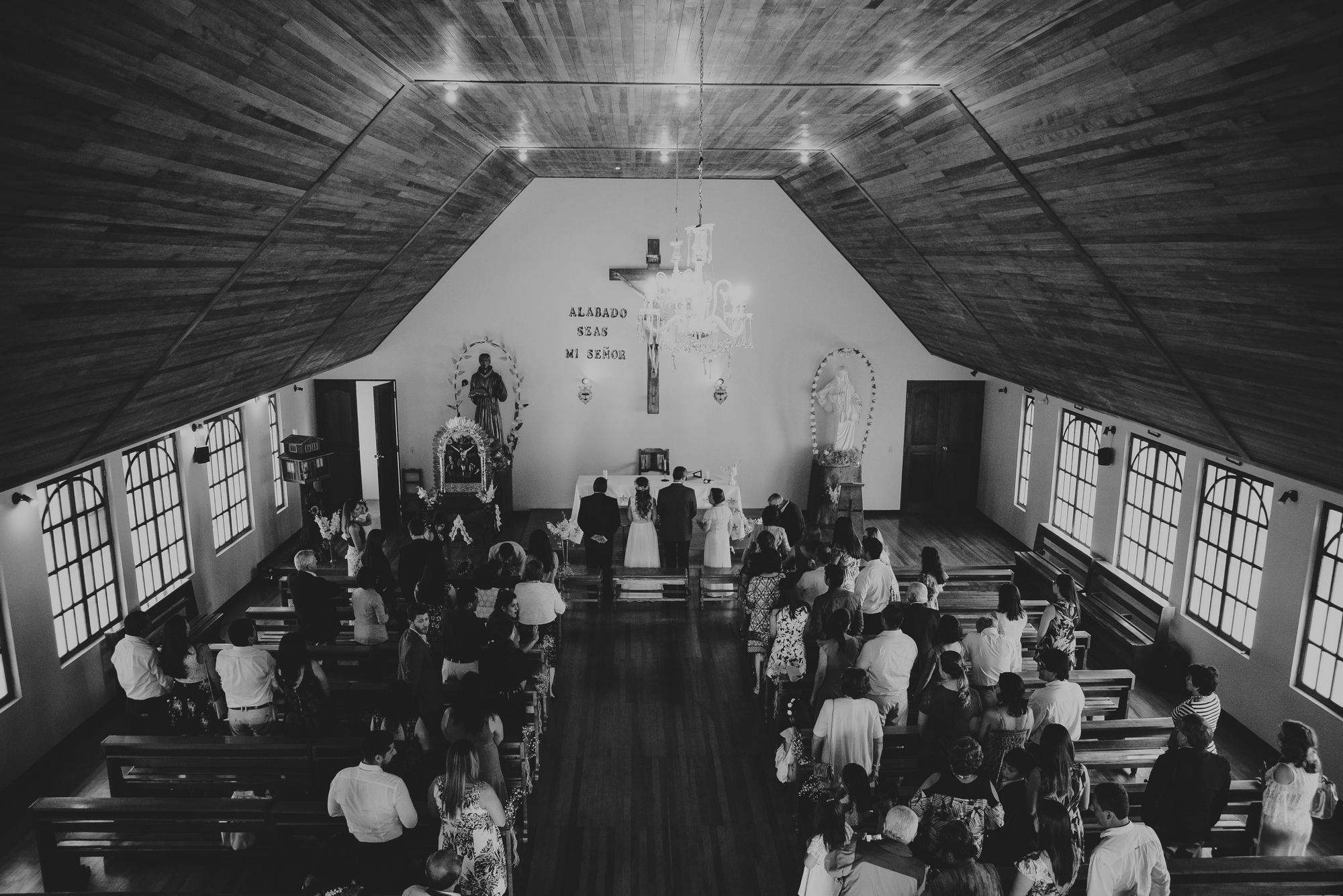 panorámica de la iglesia en oxapampa boda
