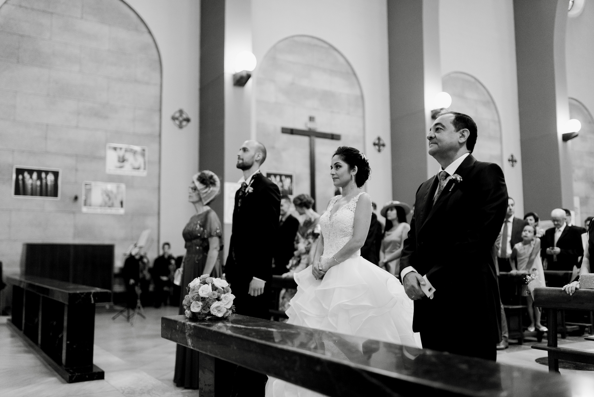 novios boda iglesia valvanera logroño fotógrafos