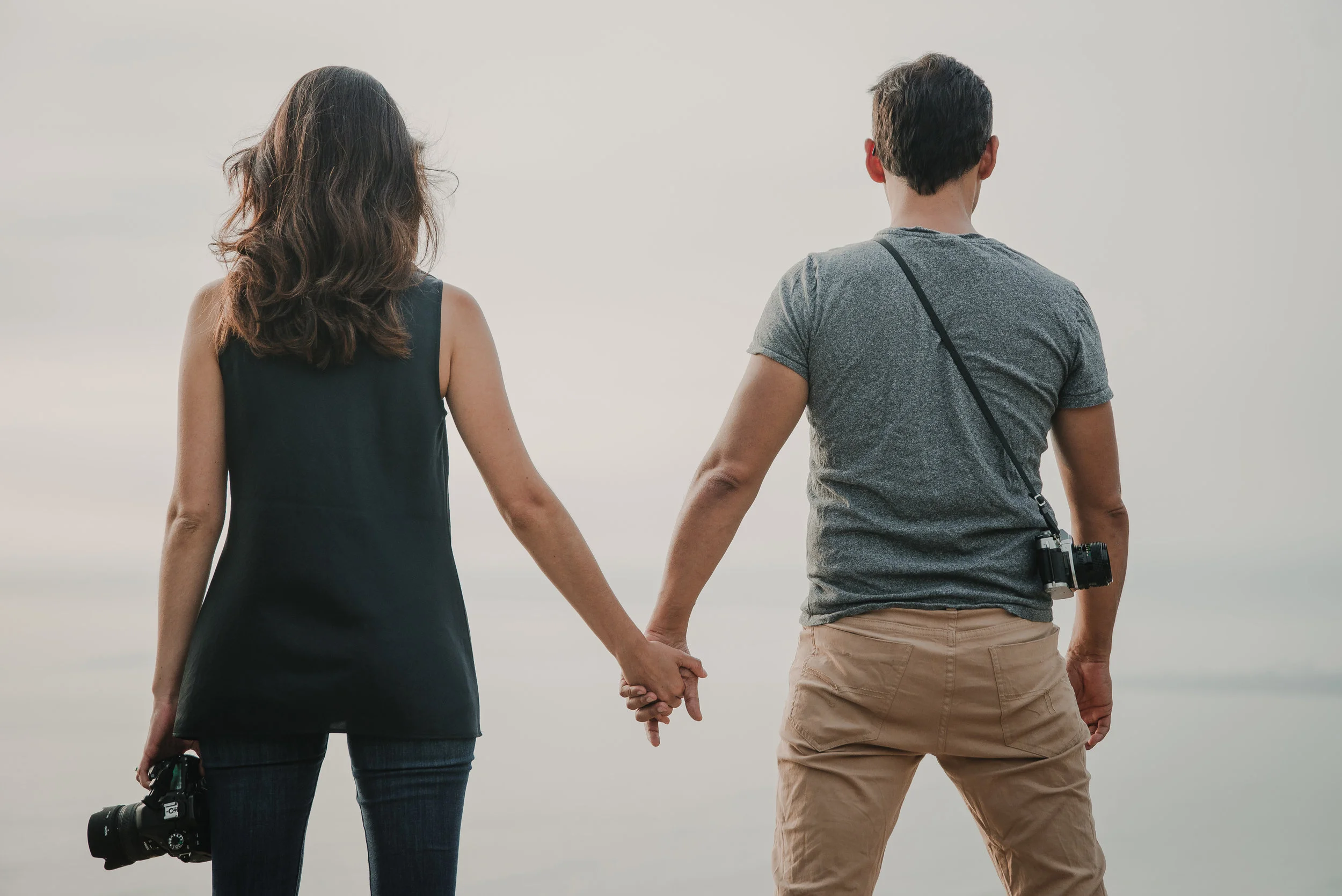 pareja tomada de la mano preboda logroño fotografía