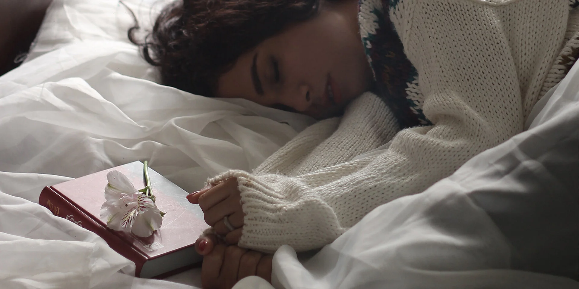 How To Get A Good Night's Sleep &amp; Wake Up Feeling Refreshed