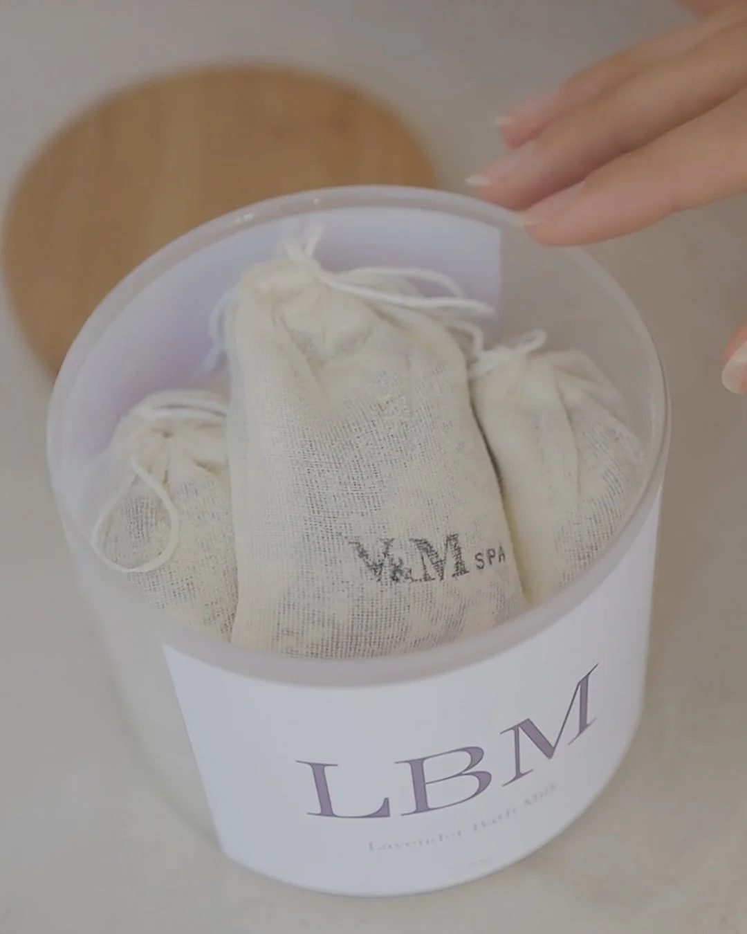 V&M SPA Lavender Bath Milk with magnesium-rich salts — winter restoration bath soak for sensitive skin