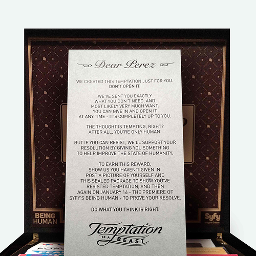  Perez Hilton's personalized letter. 