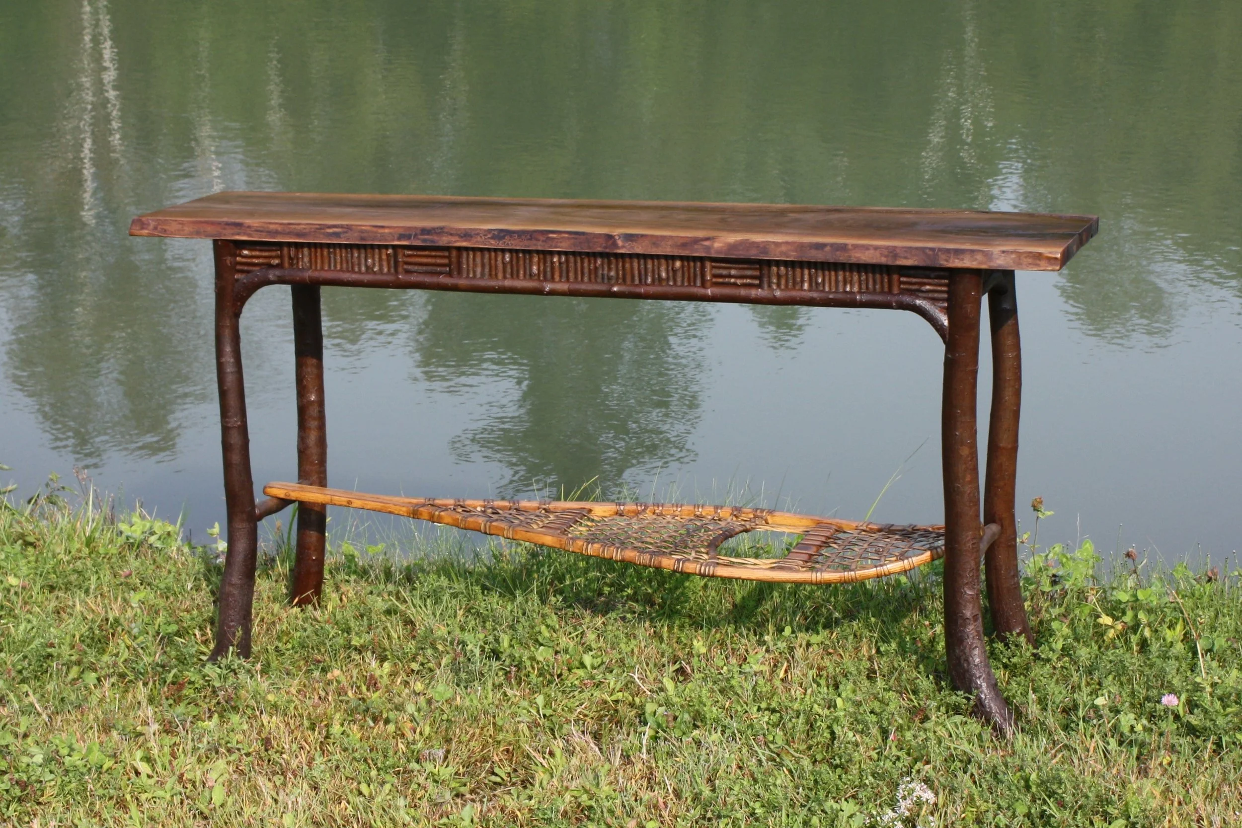 Snowshoe Sofa Table sst11