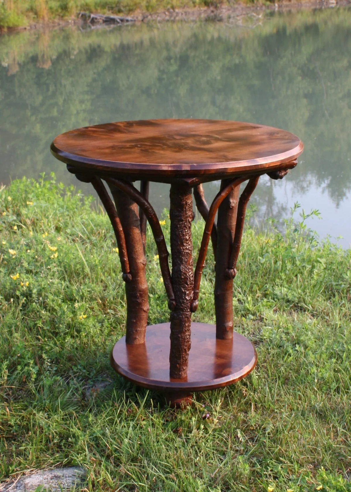 round end table re12