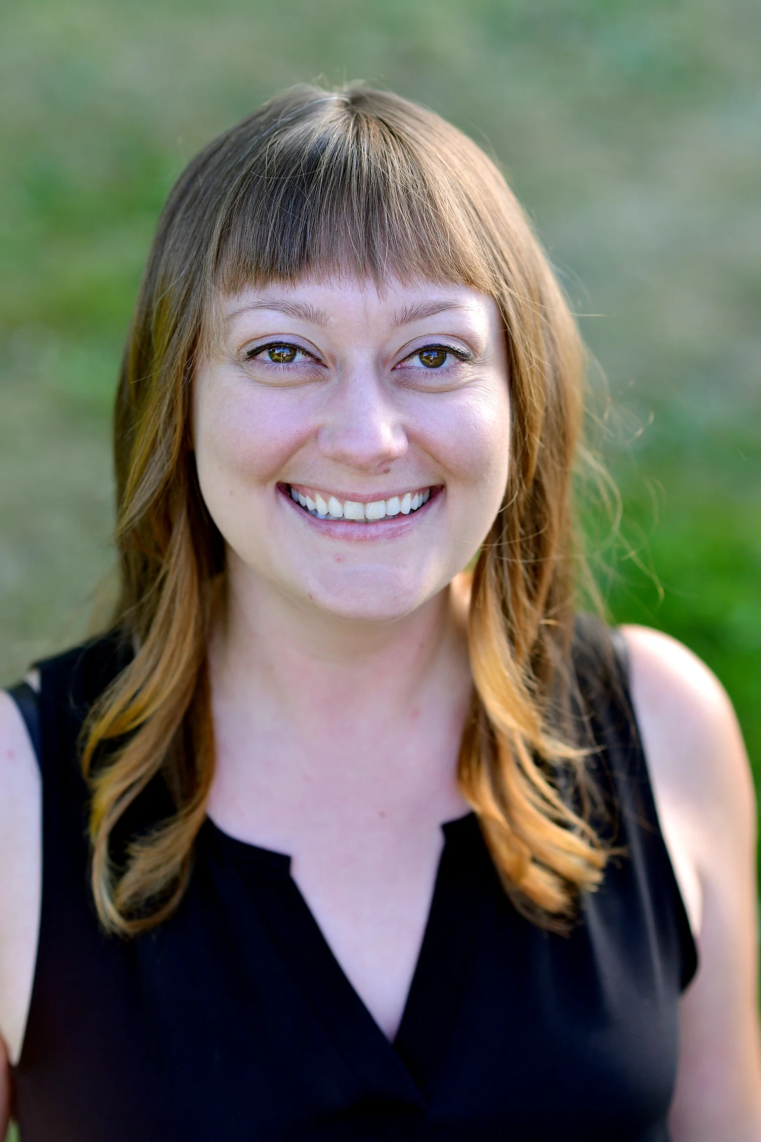 Rochelle Rapaszky head shot.jpg