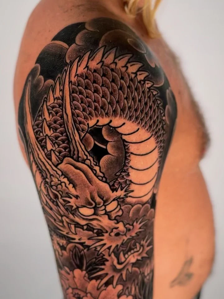 3 Day dragon sleeve!!! 🏆 

Tommy flew in from Florida and sat like a champ for back to back to BACK days to knock this one out. Didn&rsquo;t complain once. What a legend!!! 

Super stoked to have the opportunity to do this. Grateful for dedicated cl