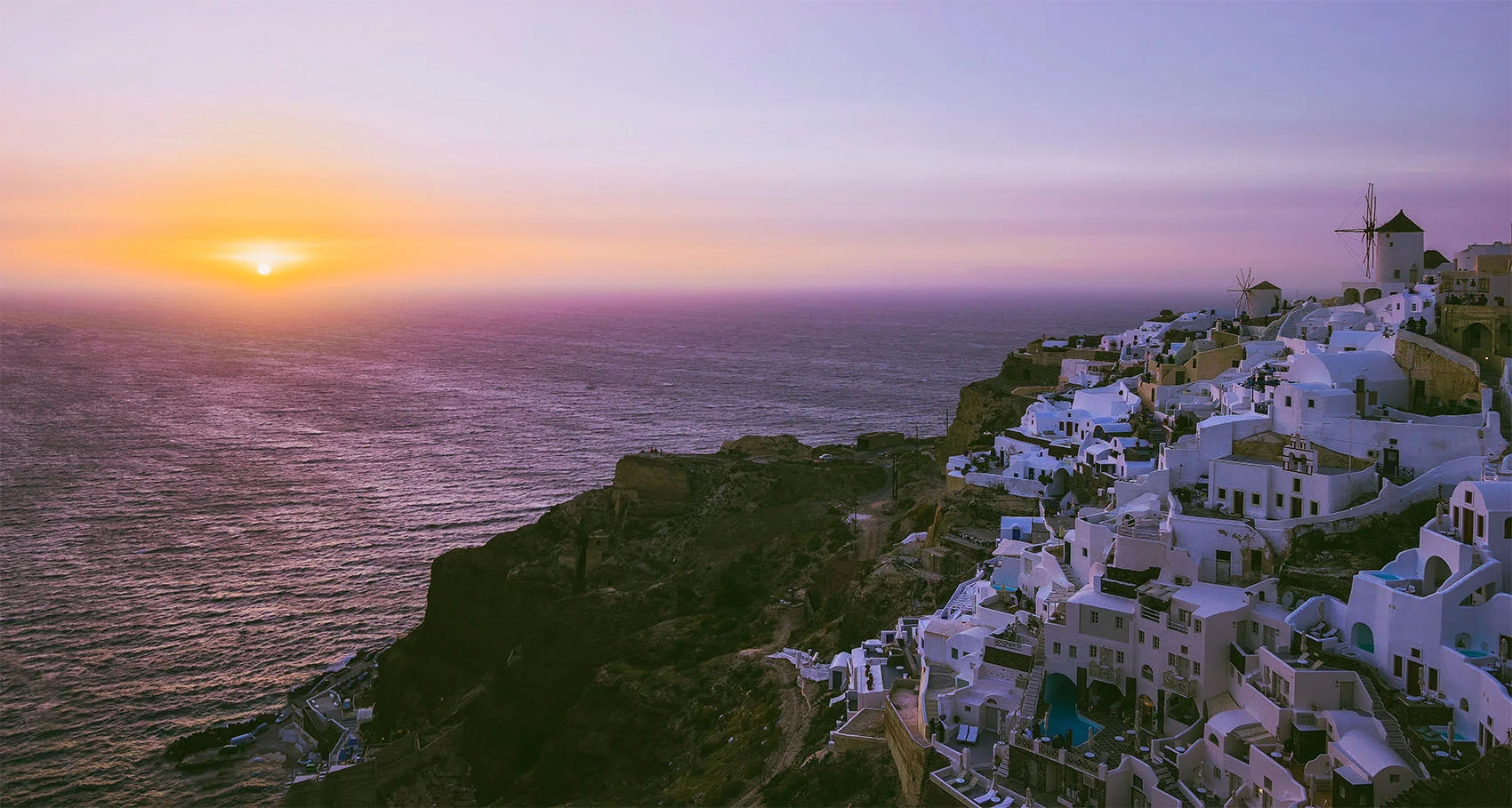 flosslai-santorini-oia-sunset.jpg
