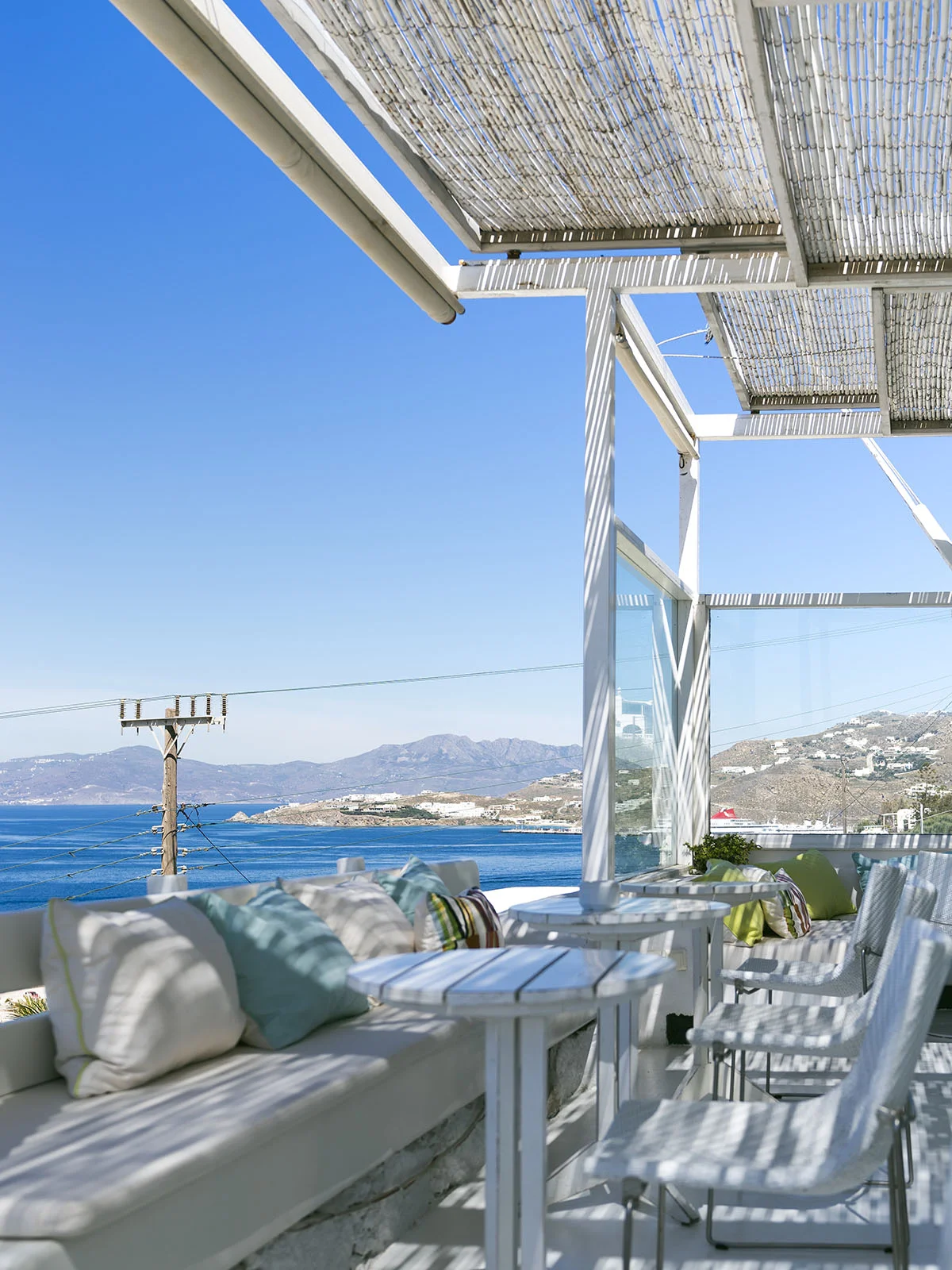 candy-lai-flosslai-mykonos-hotel-terrace.jpg
