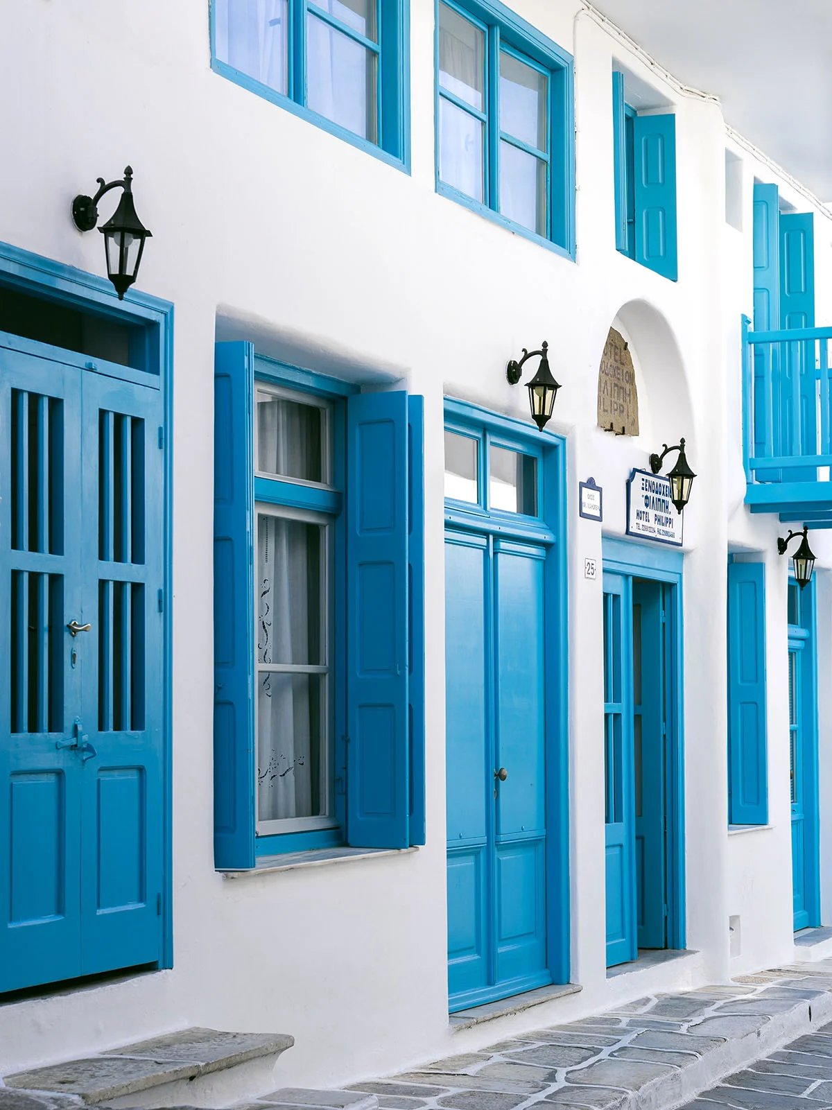 candy-lai-flosslai-mykonos-blue-houses.jpg