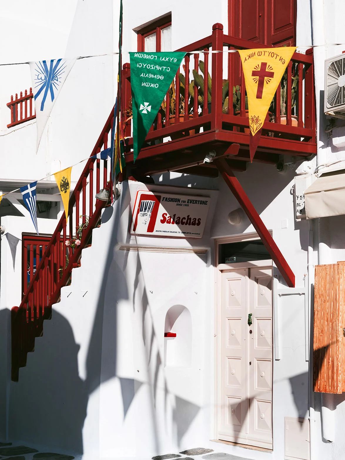 candy-lai-flosslai-mykonos-red-houses.jpg