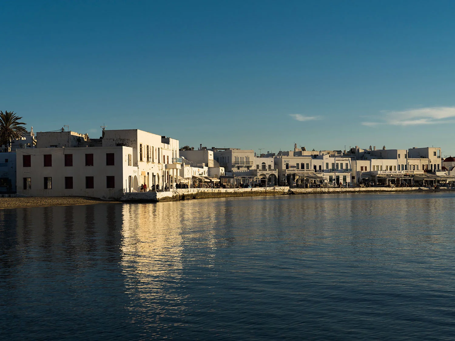 candy-lai-flosslai-mykonos-greece-seaside.jpg