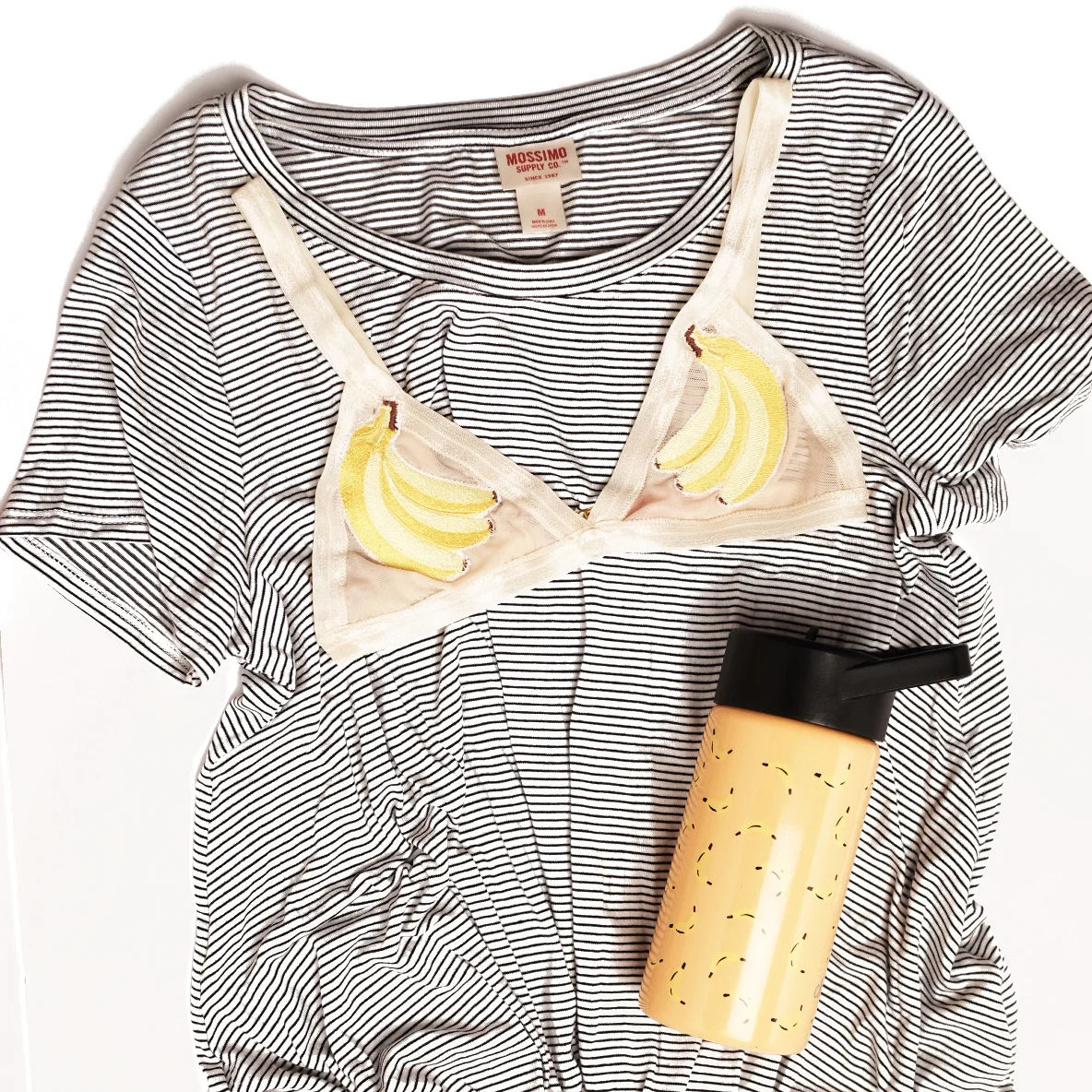applique banana on tee.jpg