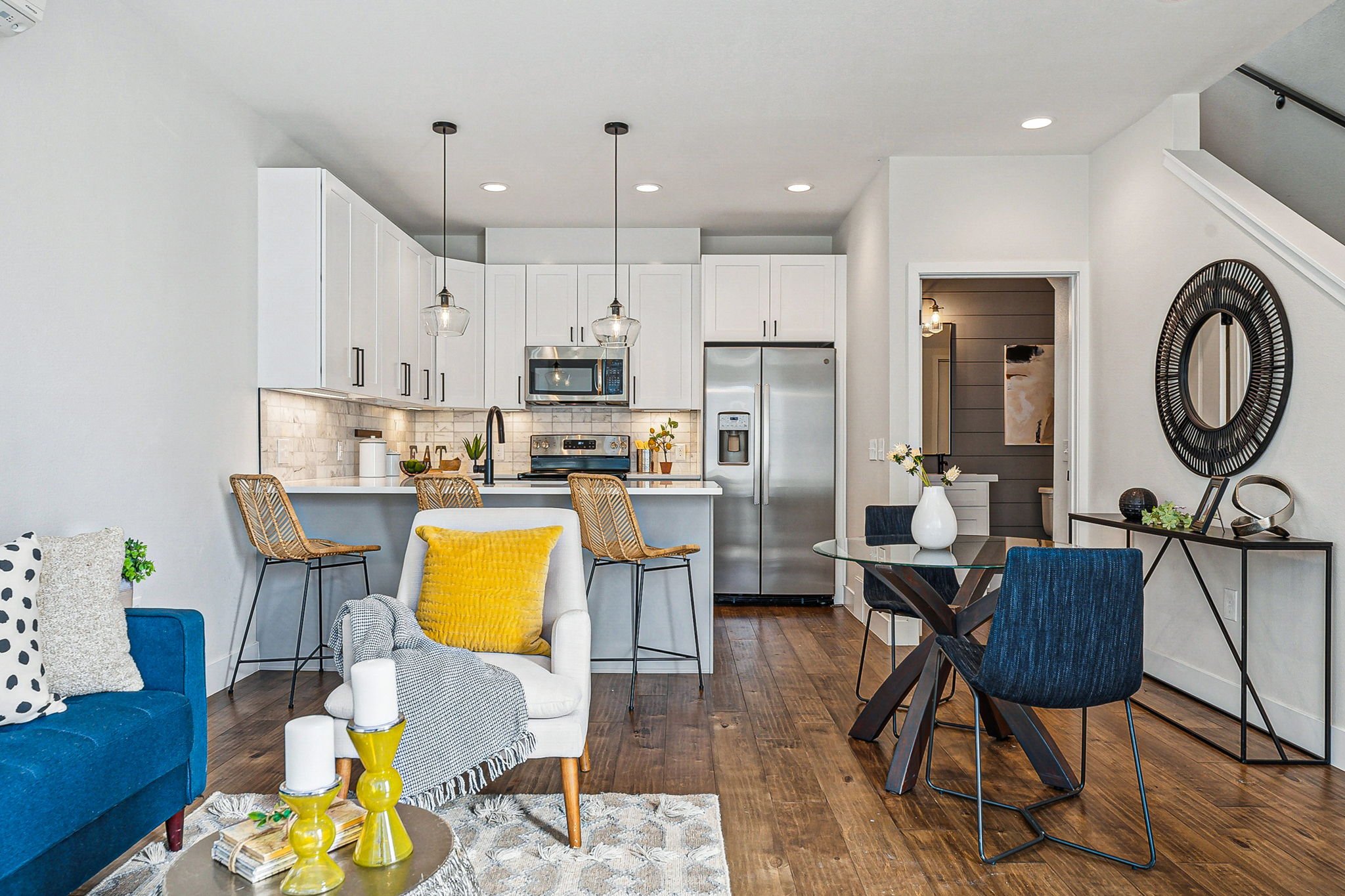 015-Living-3965-W-13th-Ave.jpg