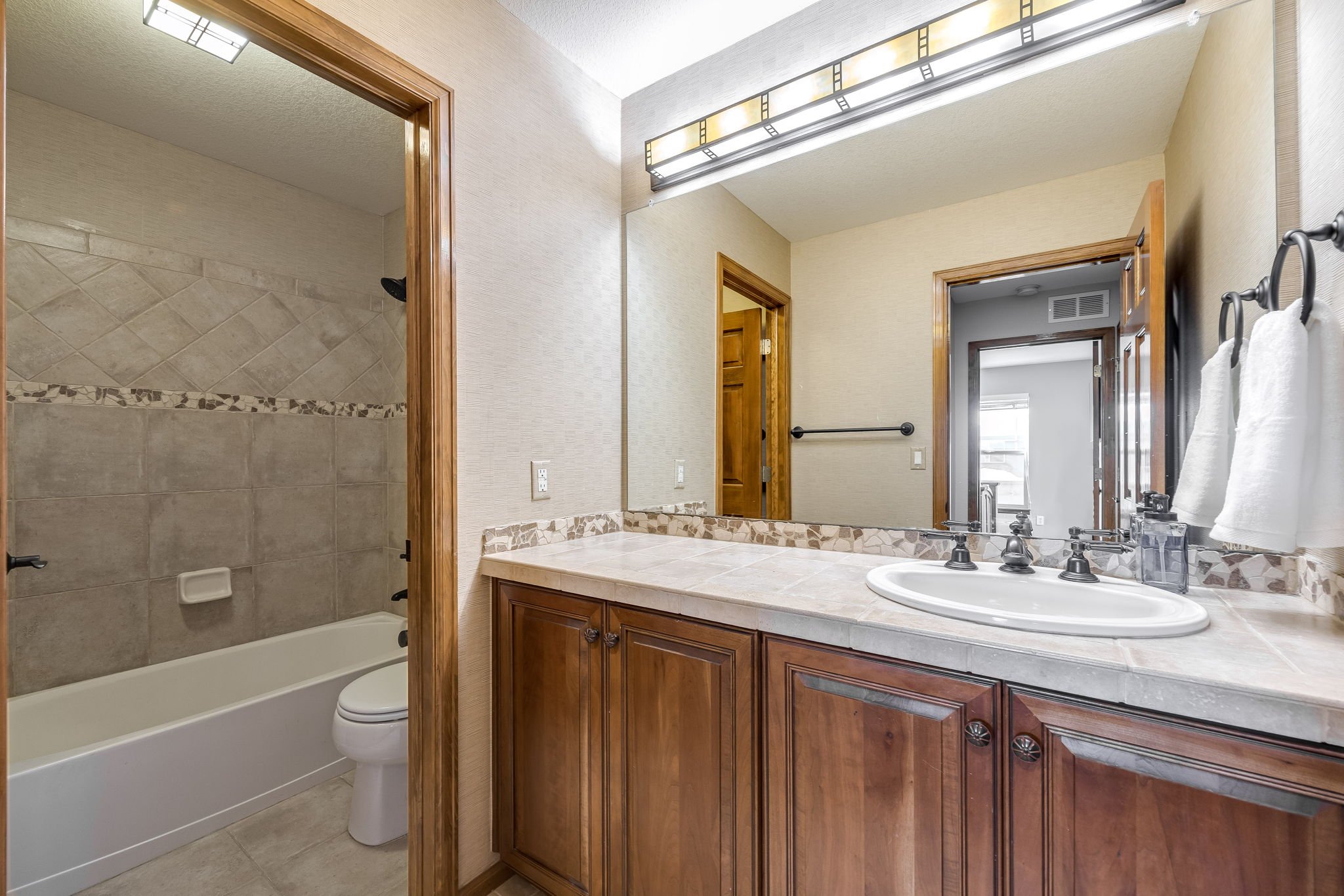 28-web-or-mls-12105-s-wanderlust-way.jpg