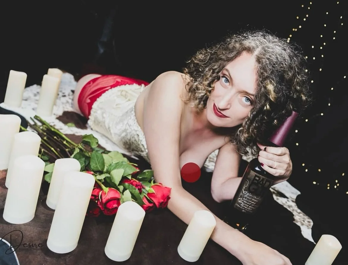 “Be your own kind of beautiful.” – Unknown
#photography #boudoirphotography #desireboudoir #desireboudoirphotography #boudoir #desire #texasboudoirphotography #beautyinallbodies #empowerment #radiateconfidence #texasboudoir