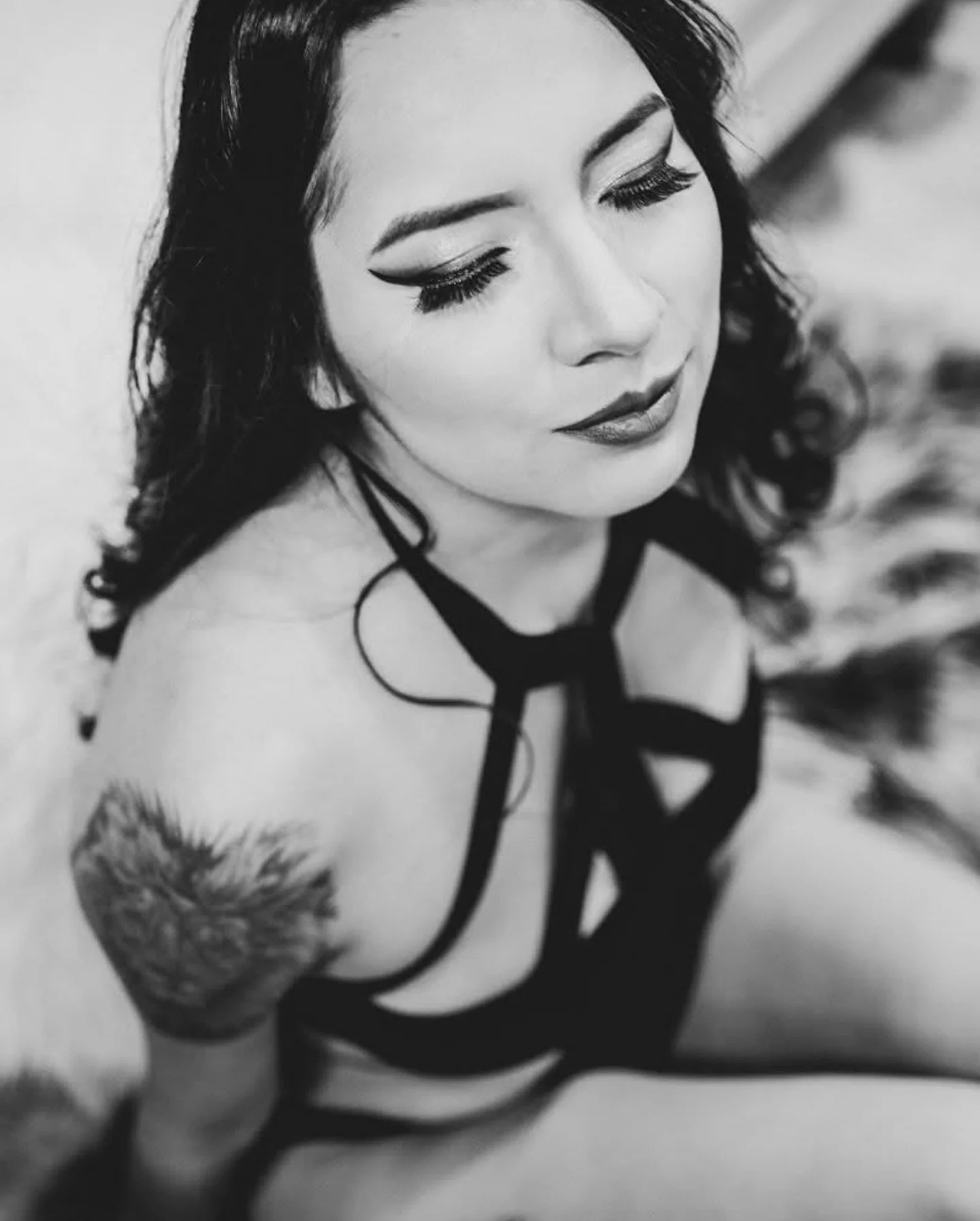 “Embrace your uniqueness. You’re the only one who can be you.” – Unknown
#photography #boudoirphotography #desireboudoir #desireboudoirphotography #boudoir #desire #texasboudoirphotography #beautyinallbodies #empowerment #rad