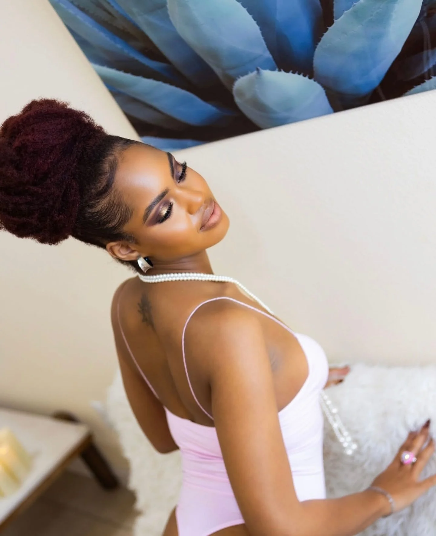 “Owning our story and loving ourselves through that process is the bravest thing we’ll ever do.” — Brené Brown
#photography #boudoirphotography #desireboudoir #desireboudoirphotography #boudoir #desire #boudoirbydesire