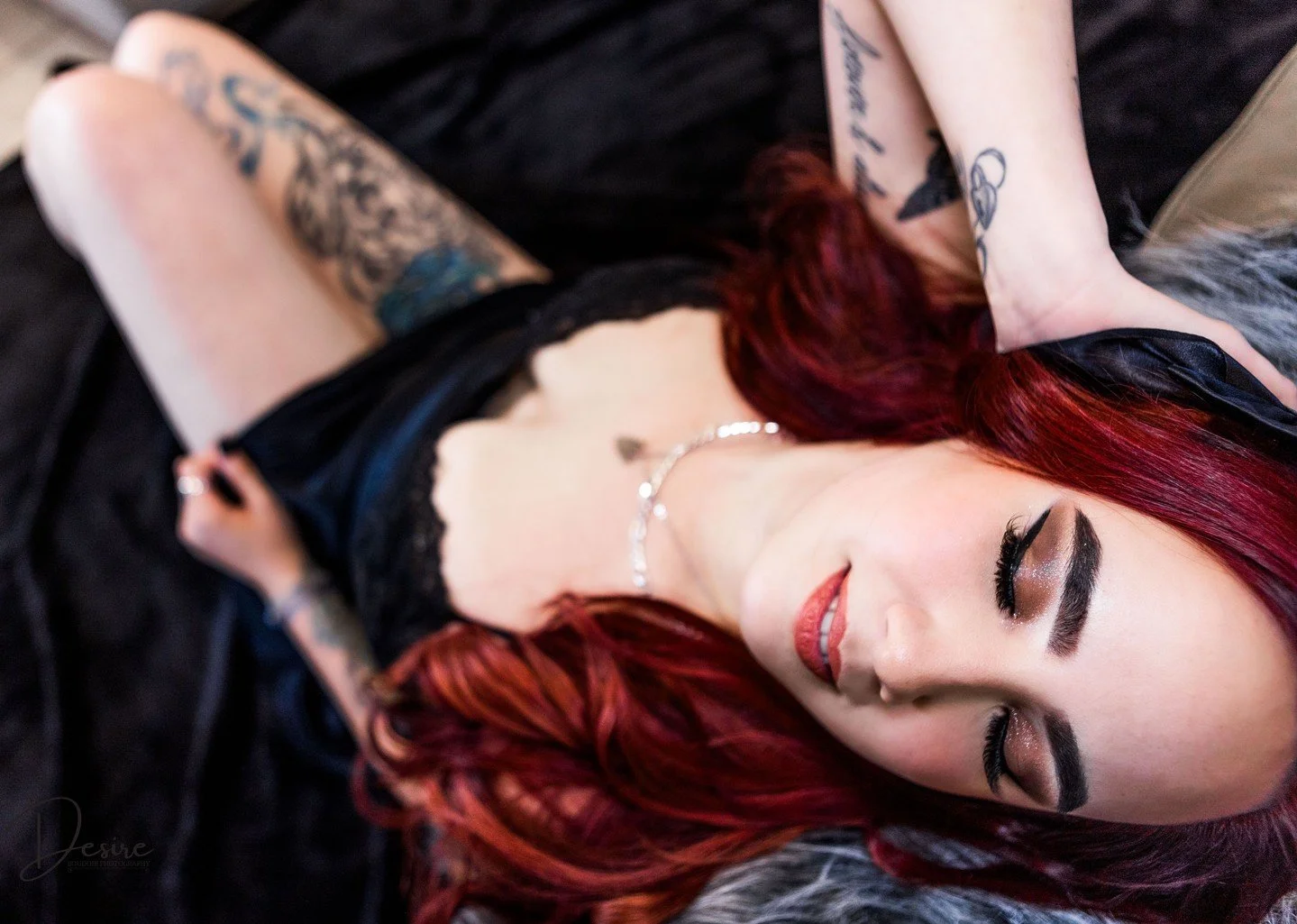 “You don’t have to be pretty like her. You can be pretty like you.” — Unknown
#photography #boudoirphotography #desireboudoir #desireboudoirphotography #boudoir #desire #boudoirbydesire #boudoirbabes #bodypositive #selflove #r