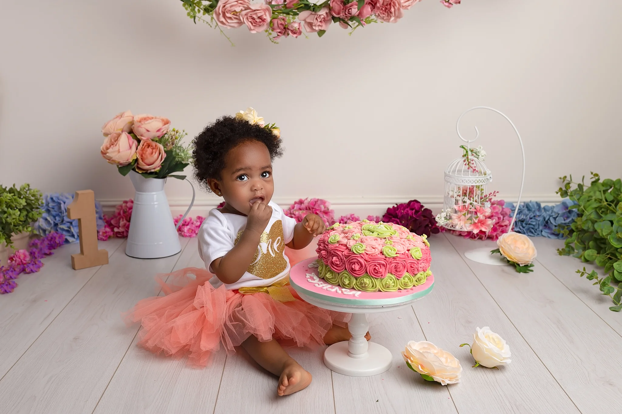Professional baby photography Leeds, Bradford, York, Harrogate, Wakefield: baby girl cake smash session in Leeds, West Yorkshire