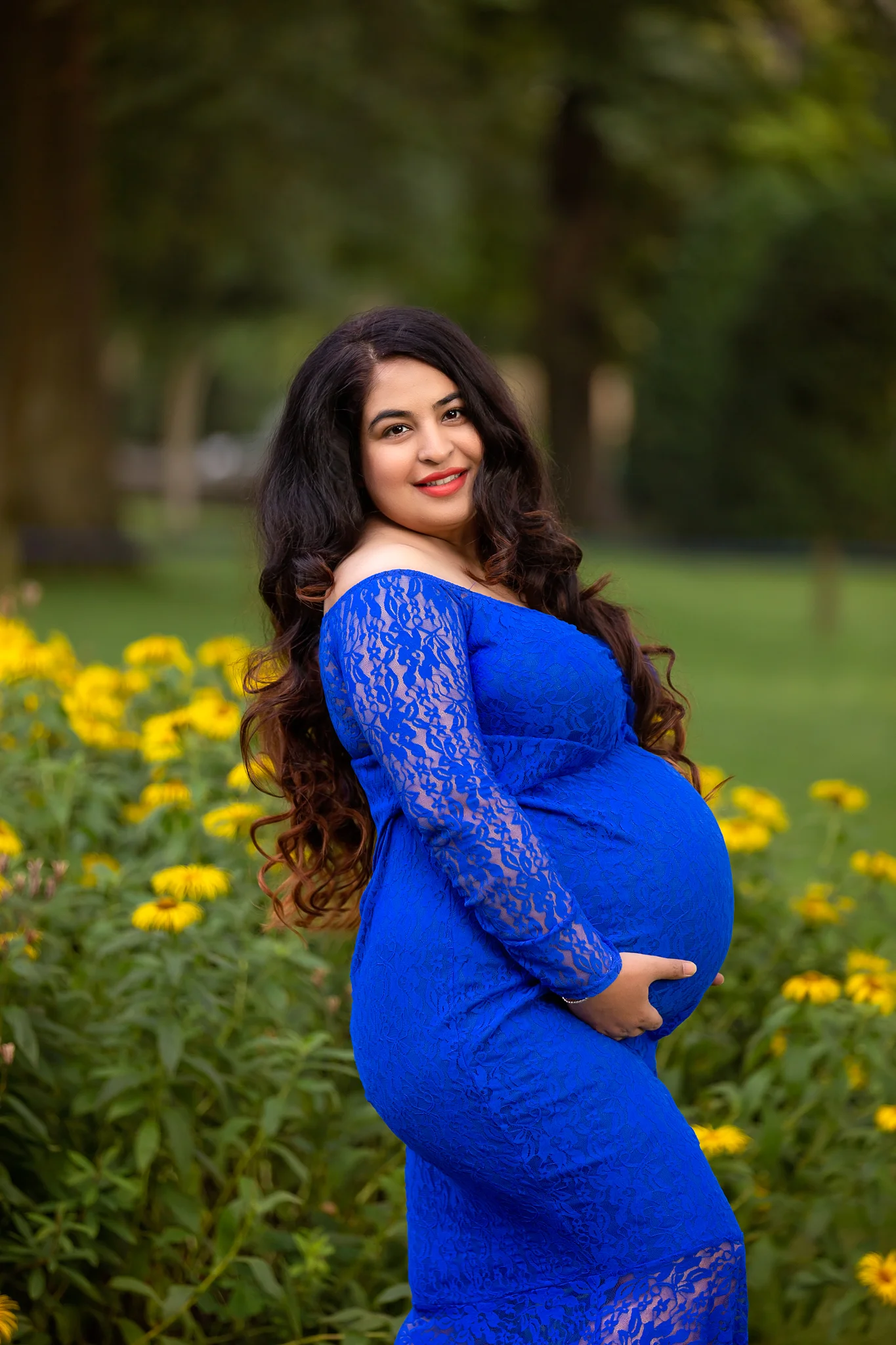 Summer pregnancy photoshoot in Bradford, West Yorkshire