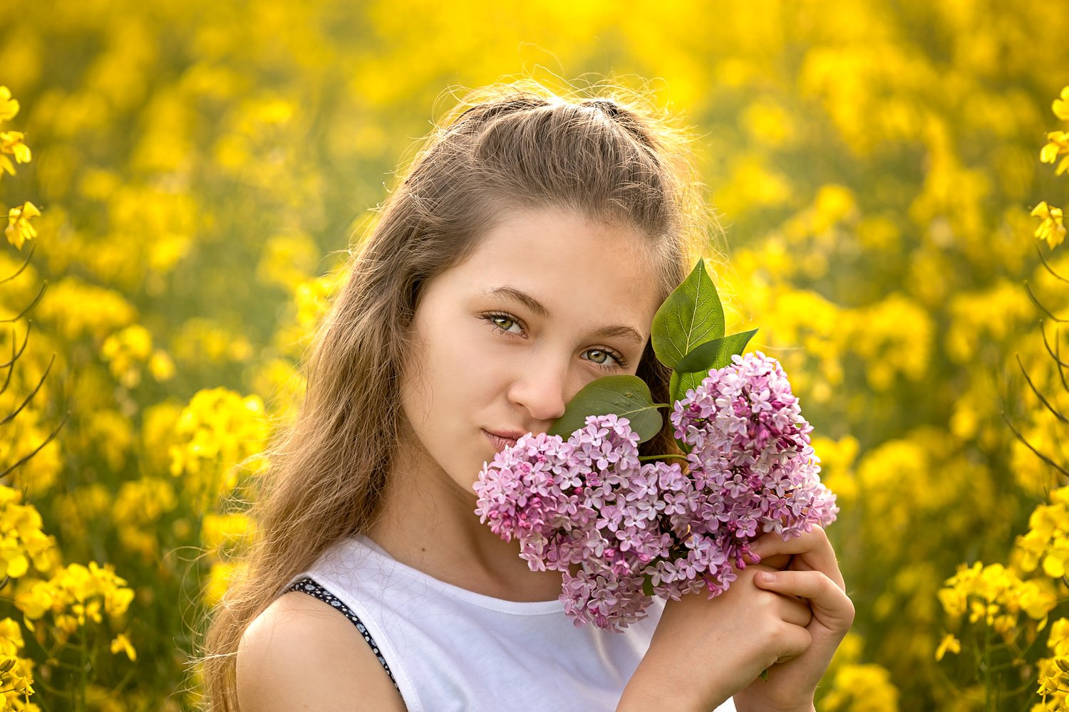 Rapeseed field child photo session Leeds, Harrogate, Bradford, Wakefield