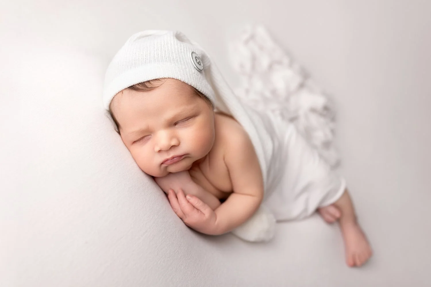 Newborn baby photoshoot Leeds, Harrogate, York, Wakefield, Bradford