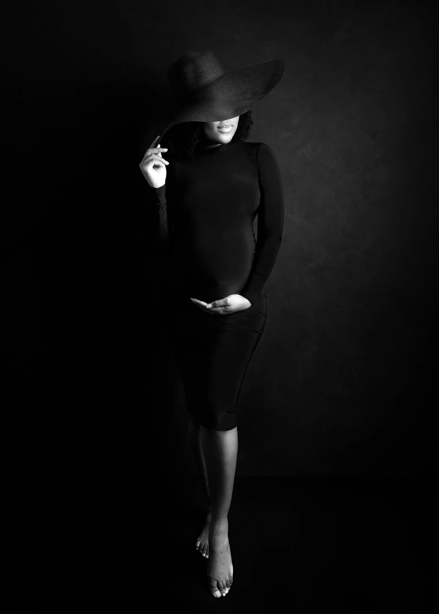 Fashion-Inspired Maternity Photography Leeds Yorkshire