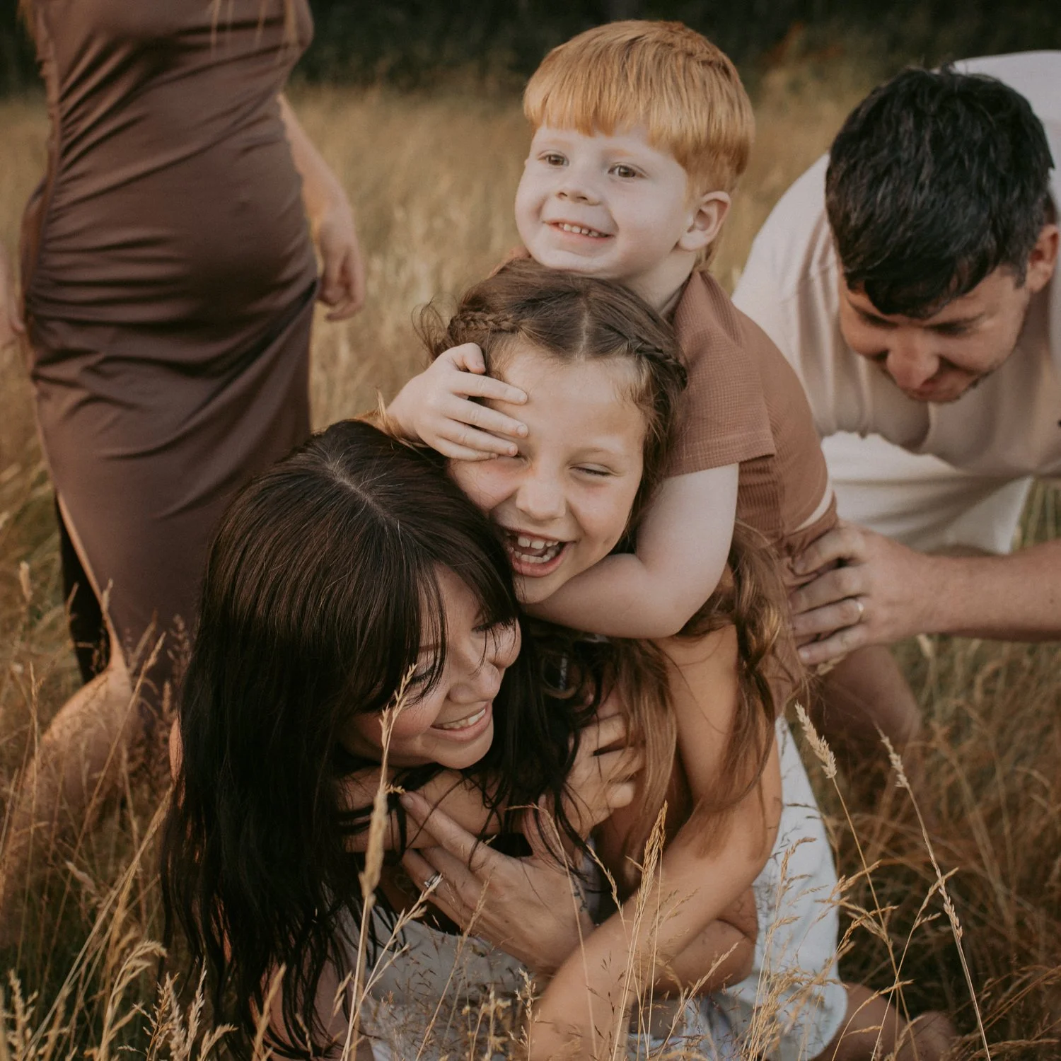 Nostalgic lifestyle family photography in Leeds, Yorkshire