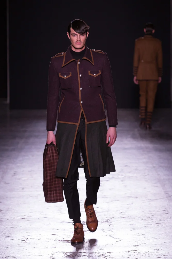 HelenAnthony_AW16_Catwalk_HiRes_0081.jpg