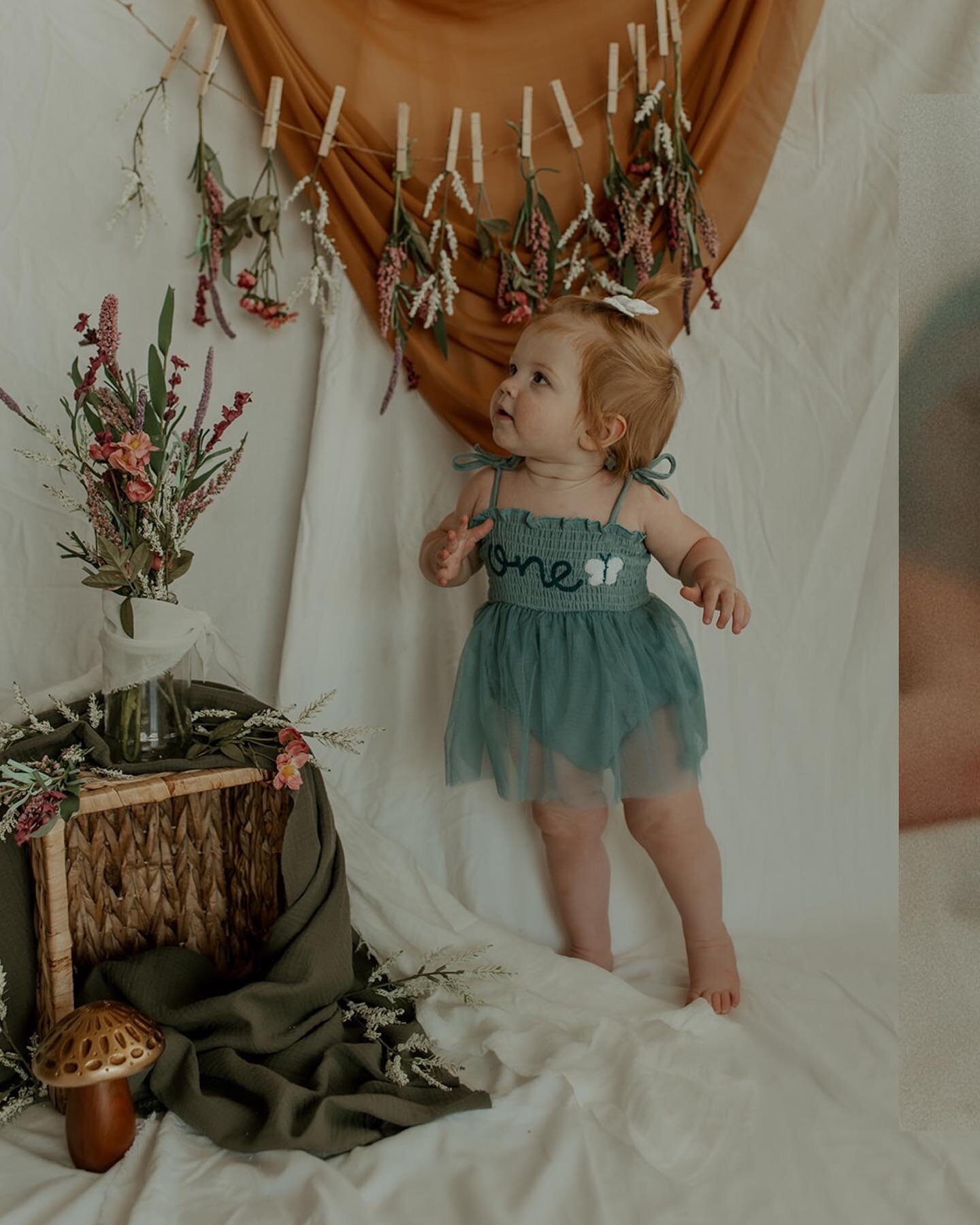 I can&rsquo;t believe this sweet girl is already one! I have documented her first year of life AND most of her big sister&rsquo;s moments too. I seriously count it such an honor to get to see my clients kiddos grow up year after year. The fact that I