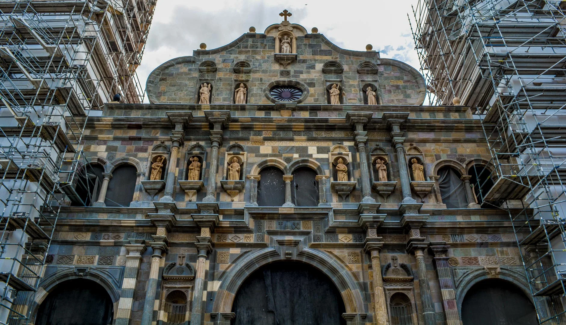 Plaza de Independencia Cathedral