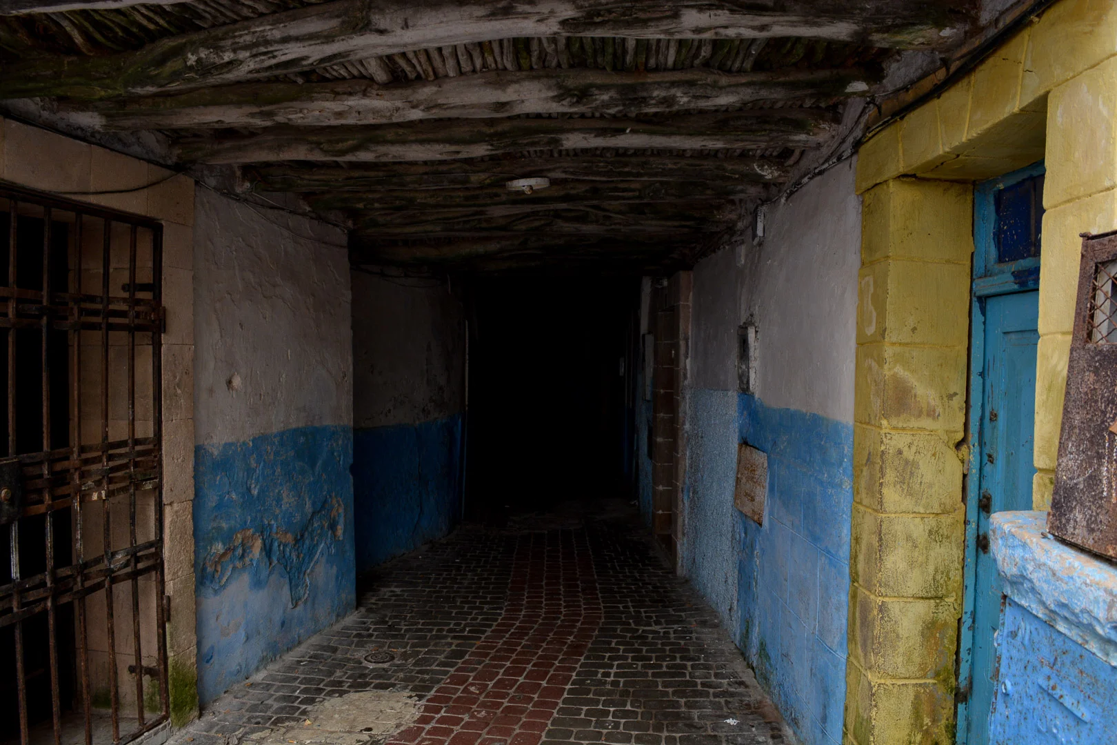 The entrance to the alleyway which led to our hostel…and this was taken in the middle of the day