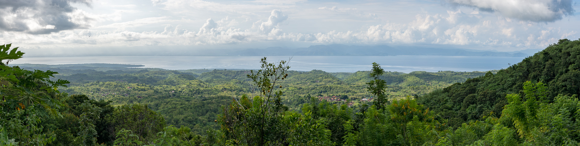 Highest(ish) viewpoint in Nusa Penida! We went to the highest point, but there was no view so we went down a bit for this panoramic!
