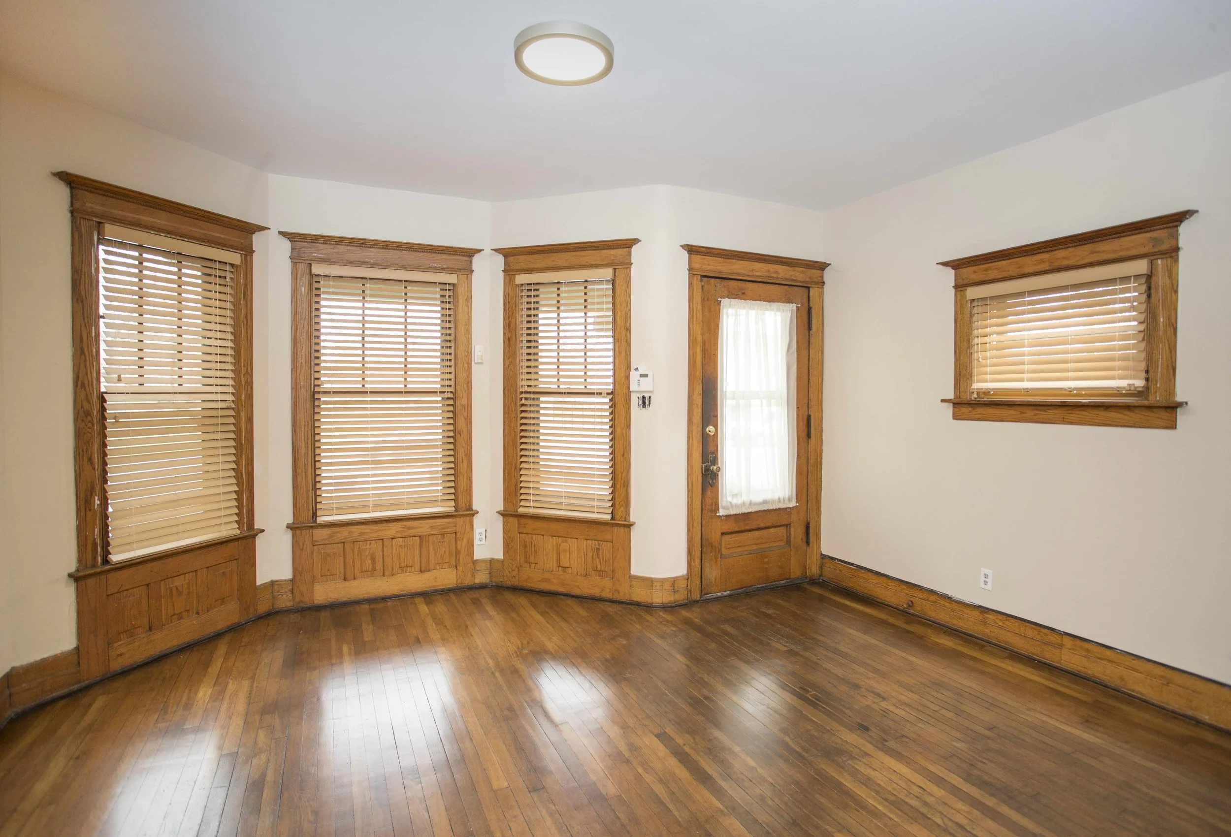 4801Trumbull0001-600x408.jpg
