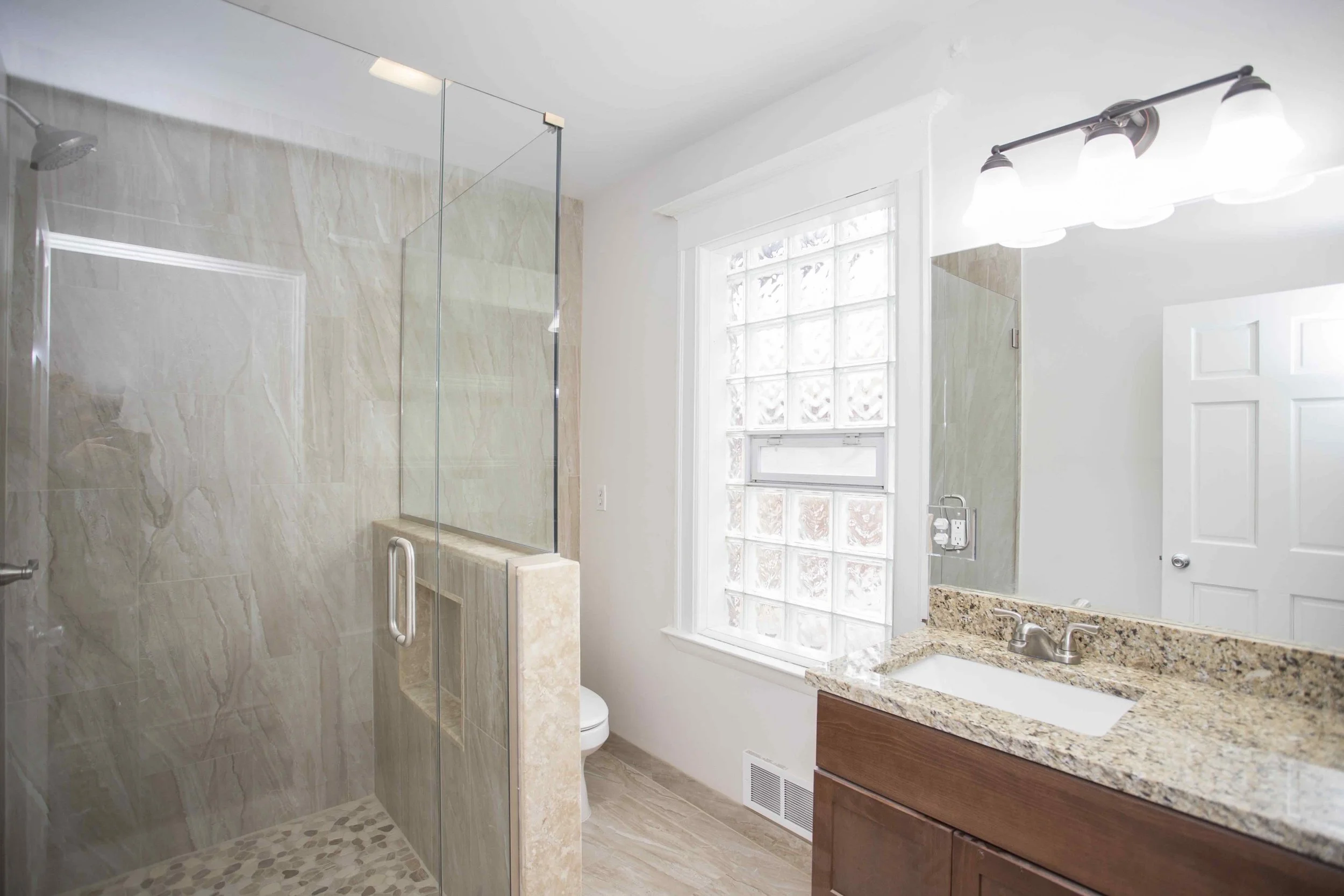 4801Trumbull0007-600x400.jpg