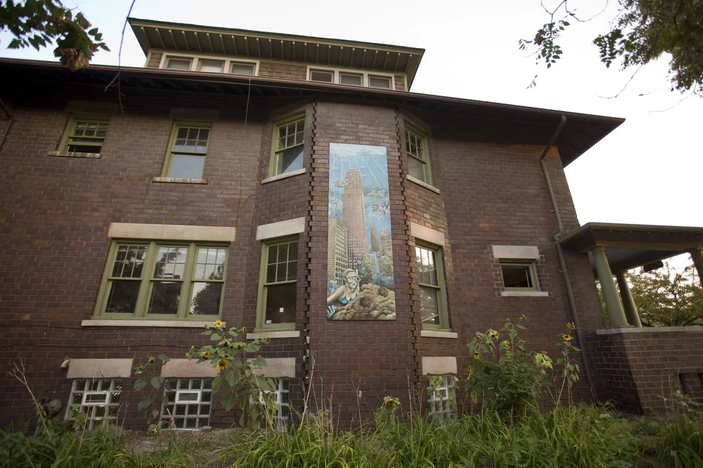 4807-Trumbull-16-600x400.jpg