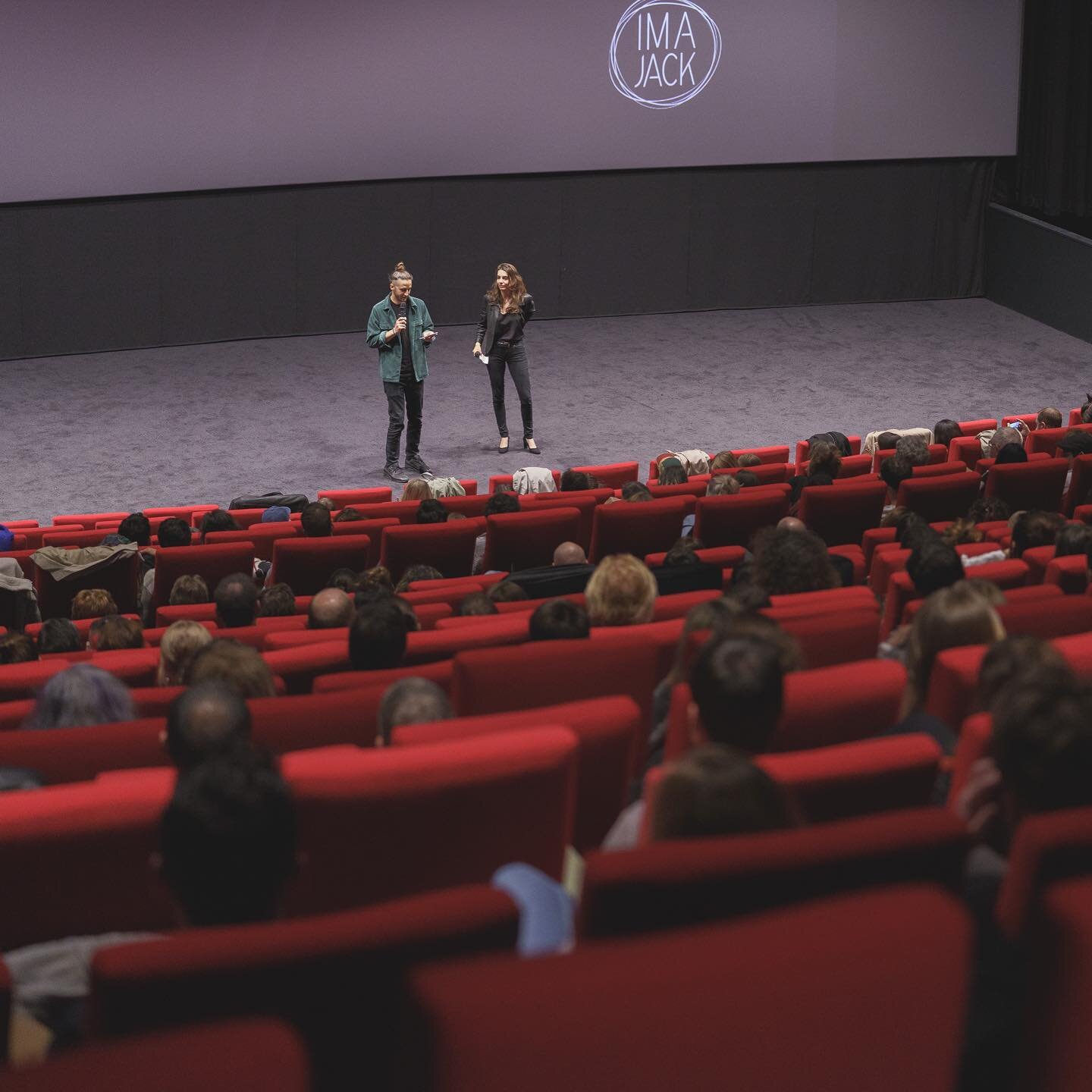 Notre dernier court-m&eacute;trage &laquo;&nbsp;Petite&nbsp;&raquo; (r&eacute;al: @annethorens) a fait son avant-premi&egrave;re la semaine derni&egrave;re &agrave; Lausanne avant de commencer sa route en festivals ✨ 
Un grand merci &agrave; @imagina