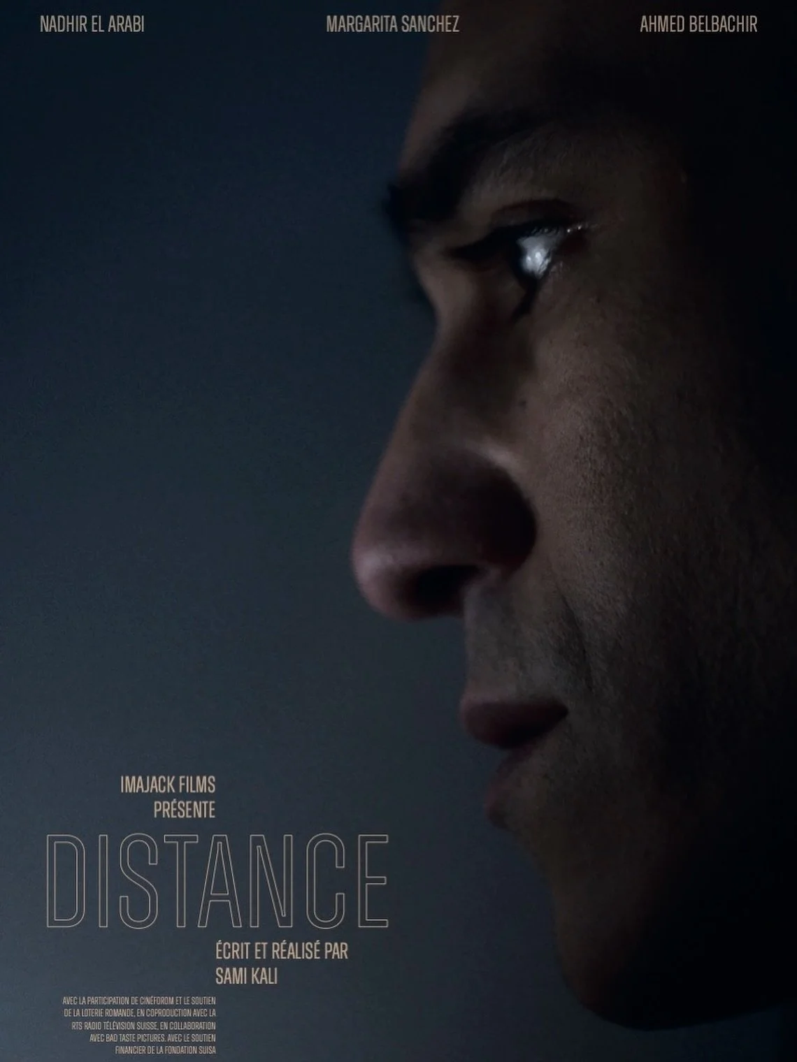 DISTANCE (2025) r&eacute;alis&eacute; par @sami_kali_ avec @nadhir_elarabi, Margarita Sanchez et @ahmed__belbachir 🤌

Avec la participation de @cineforom et la @loterieromande 
En coproduction avec la @radiotelevisionsuisse 
En collaboration avec @b
