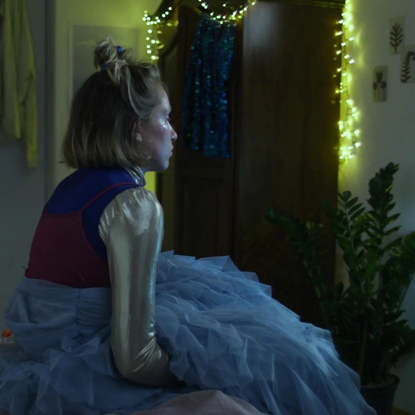 🧜&zwj;♀️ &Eacute;PIDERMIQUE sera aussi projet&eacute; &agrave; la @nuitducourt ce vendredi 22 novembre dans le programme &laquo;&nbsp;Mar&eacute;e haute, mar&eacute;e basse&nbsp;&raquo; &agrave; 00h30 🌙
