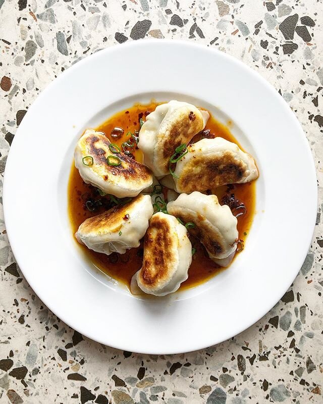 🥟Pan-fried homemade dumplings🥟 These are vegan 🥬 and filled with dill and fennel. Very light and fragrant 👌🏼Would have been really good with pork mince in that combo but didn&rsquo;t have any and could not be arsed to go out and get some 🤷🏻&zw