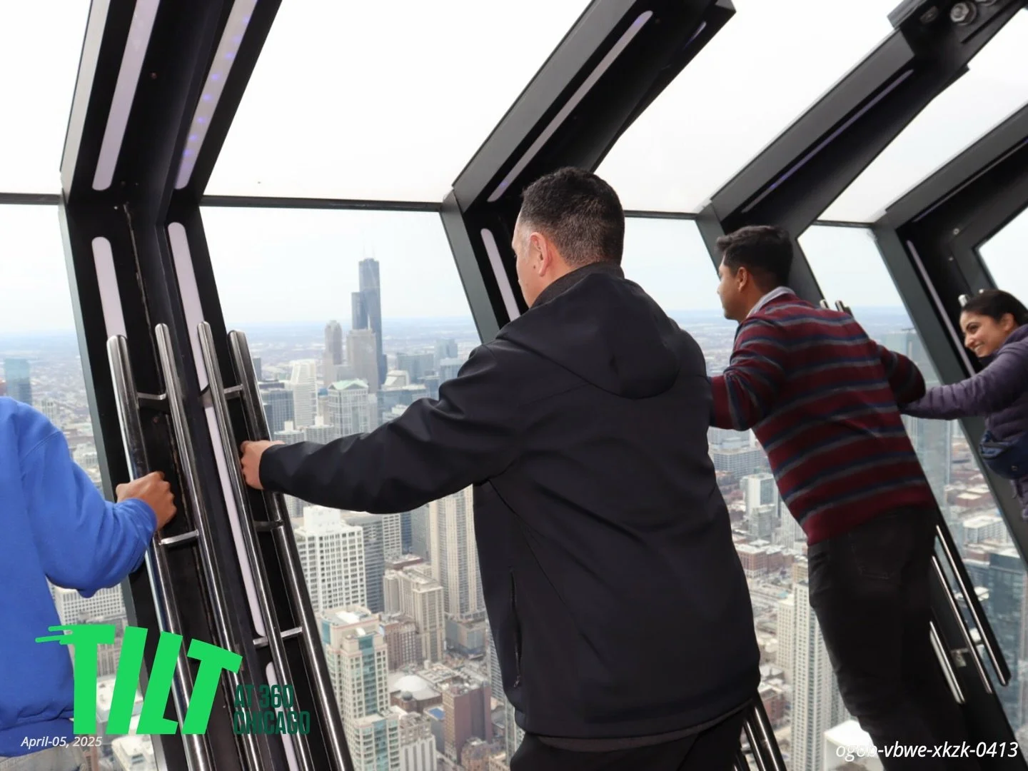 Heights don&rsquo;t bother me. Looking over the edge &mdash; now that&rsquo;s a different story! So, doing TILT at @360chicago last year&hellip;my palms were sweaty, knees weak, arms were heavy.. (you get it!)&hellip;. It&rsquo;s on the 94th floor of