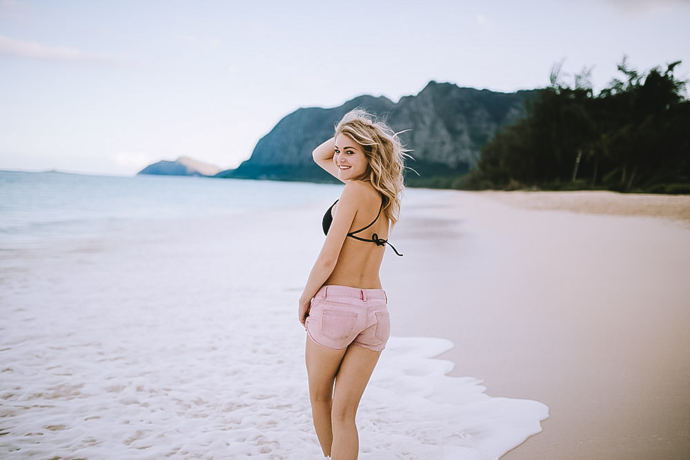 Beach boudoir portrait in Oahu